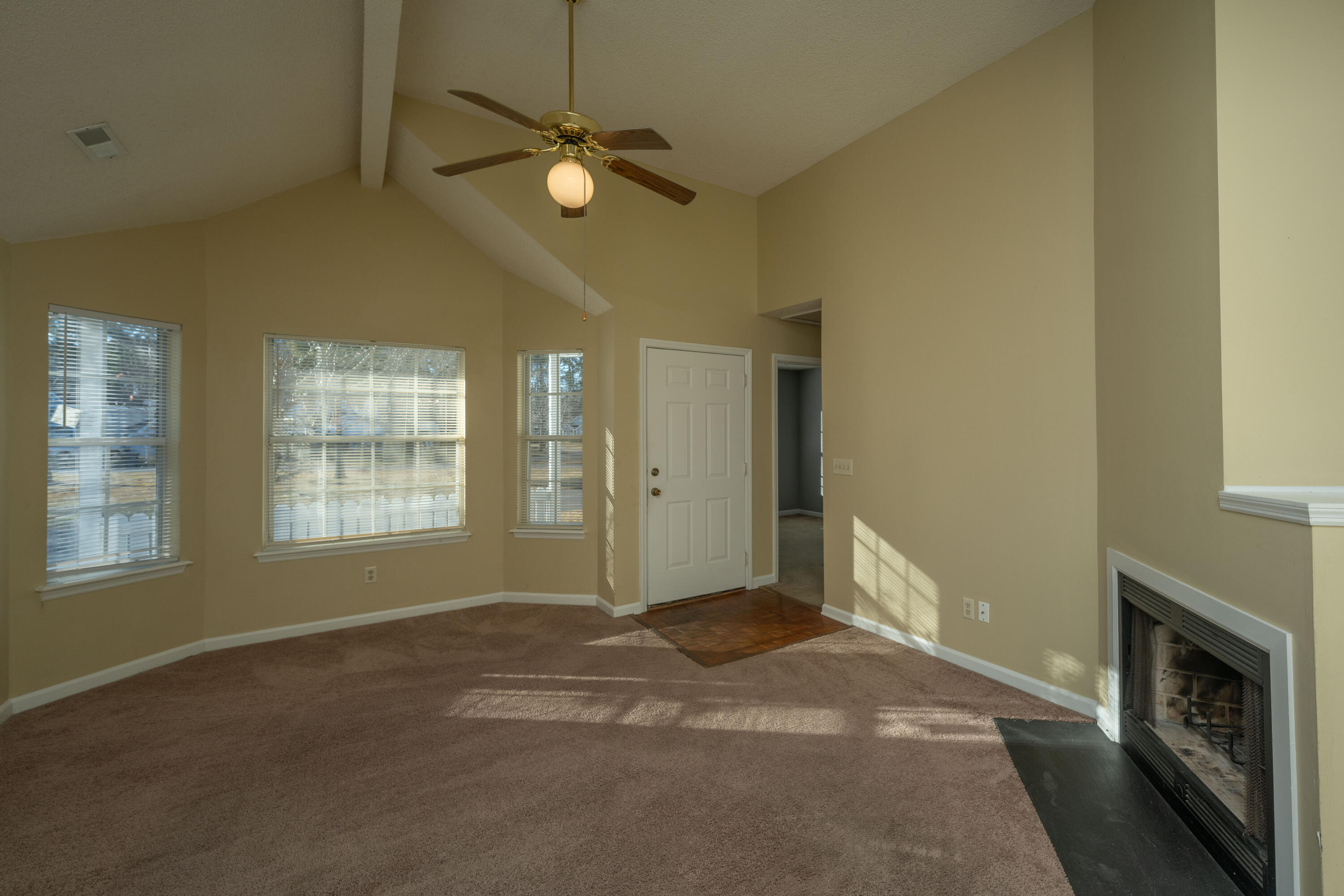411 Hedge Way