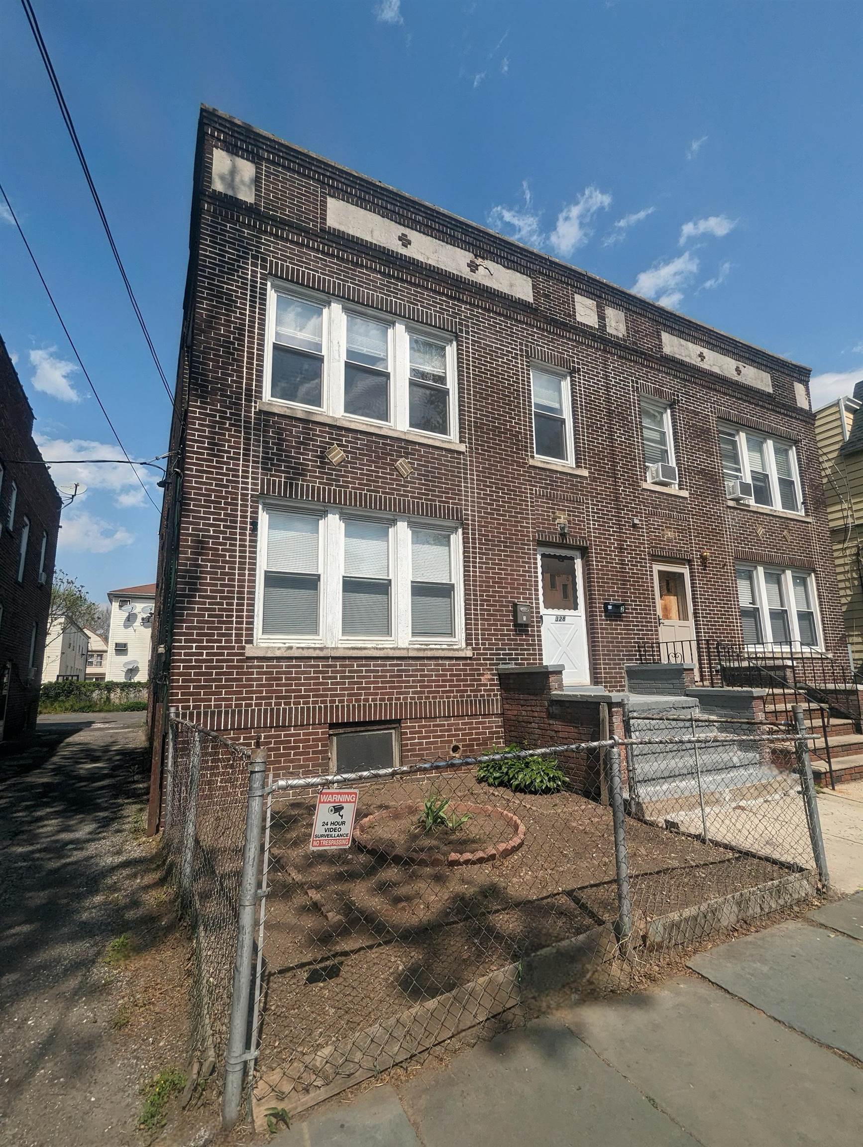 328 VIRGINIA AVE