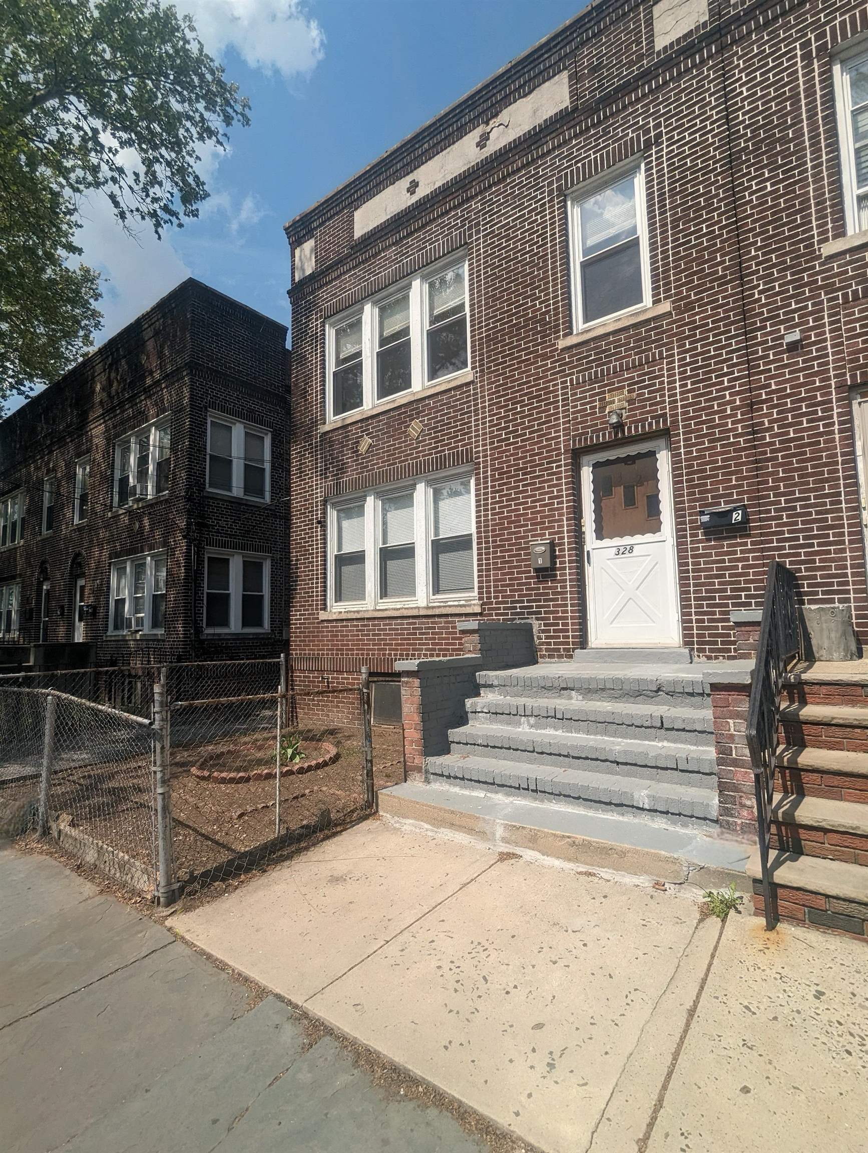 328 VIRGINIA AVE
