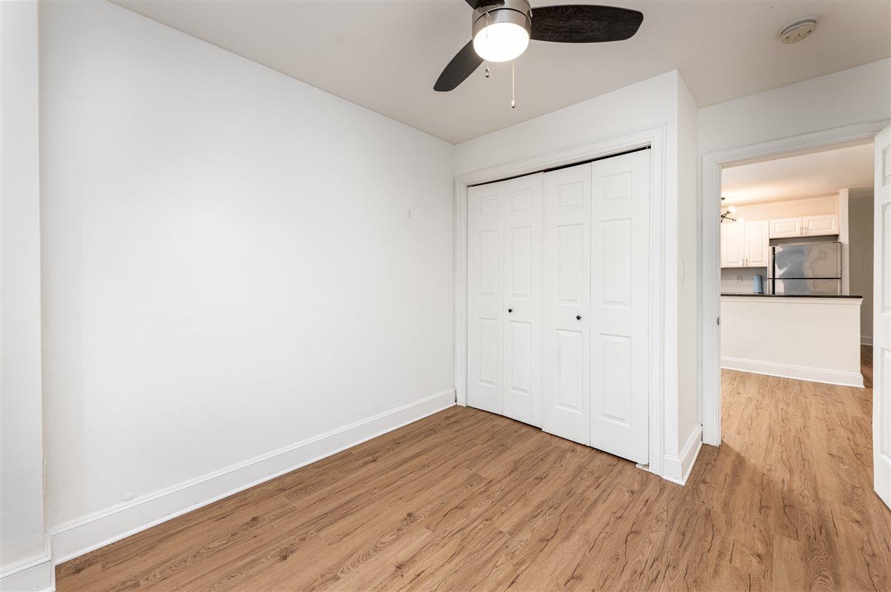 164 OGDEN AVE Unit: 305