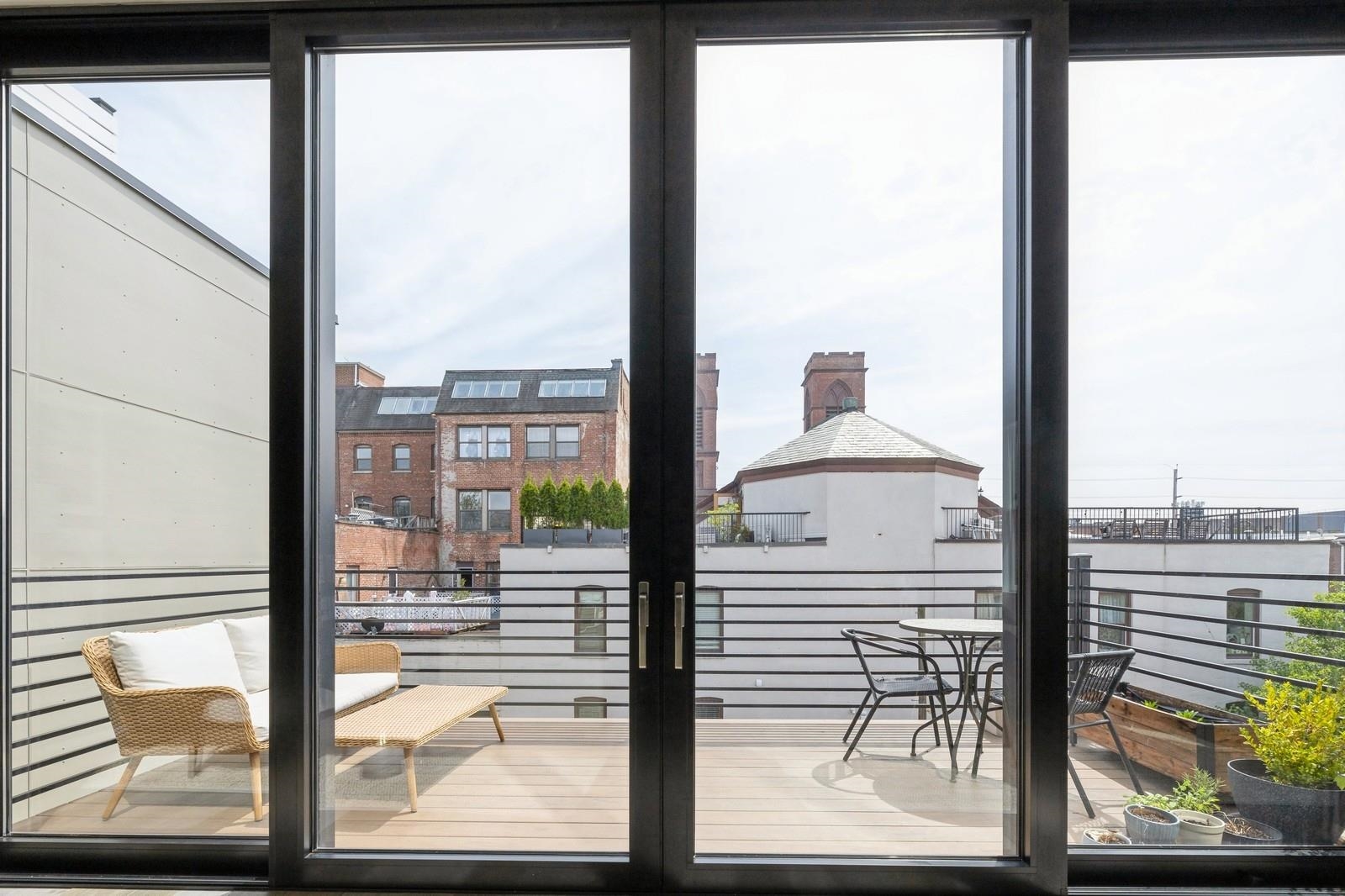 277 2ND ST Unit: 3