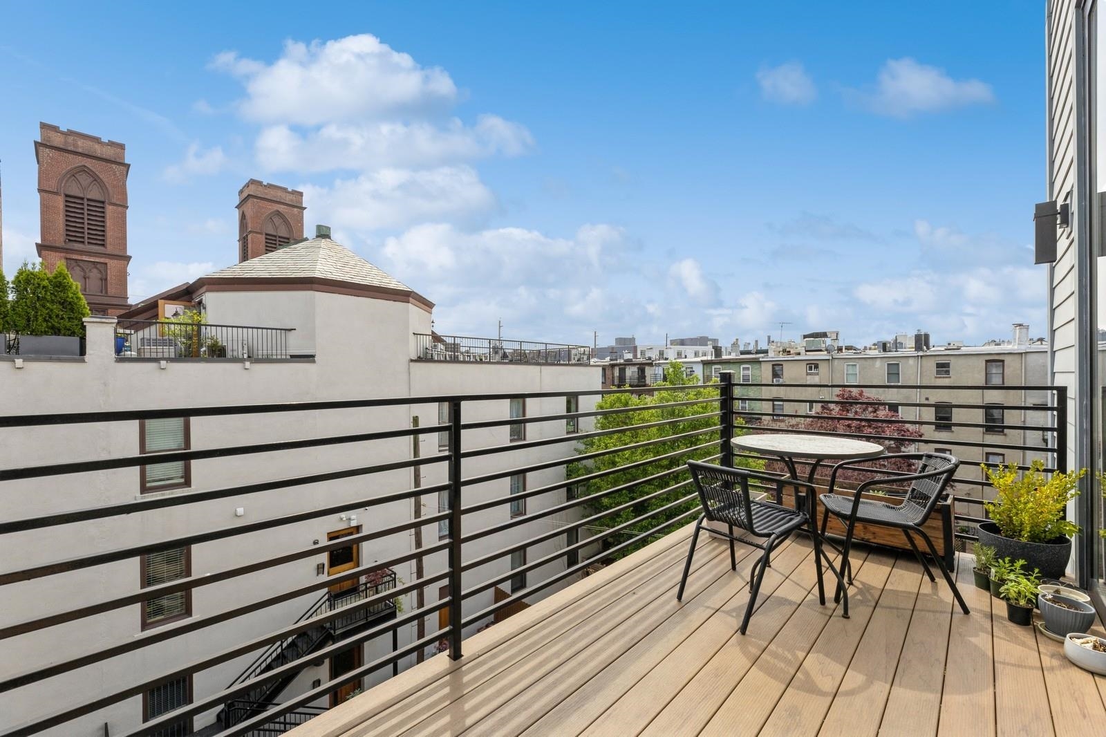 277 2ND ST Unit: 3