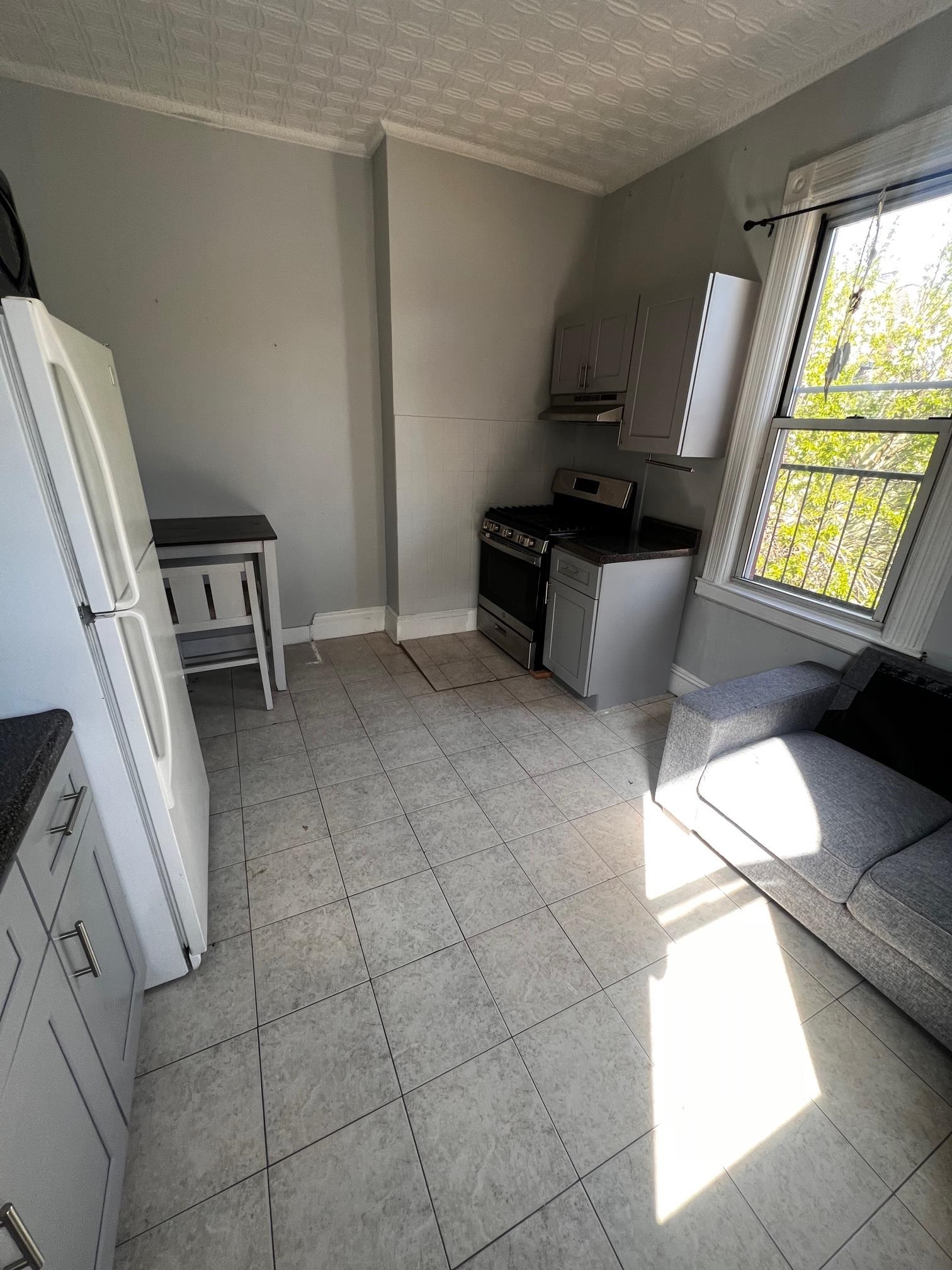 4602 PARK AVE Unit: 5