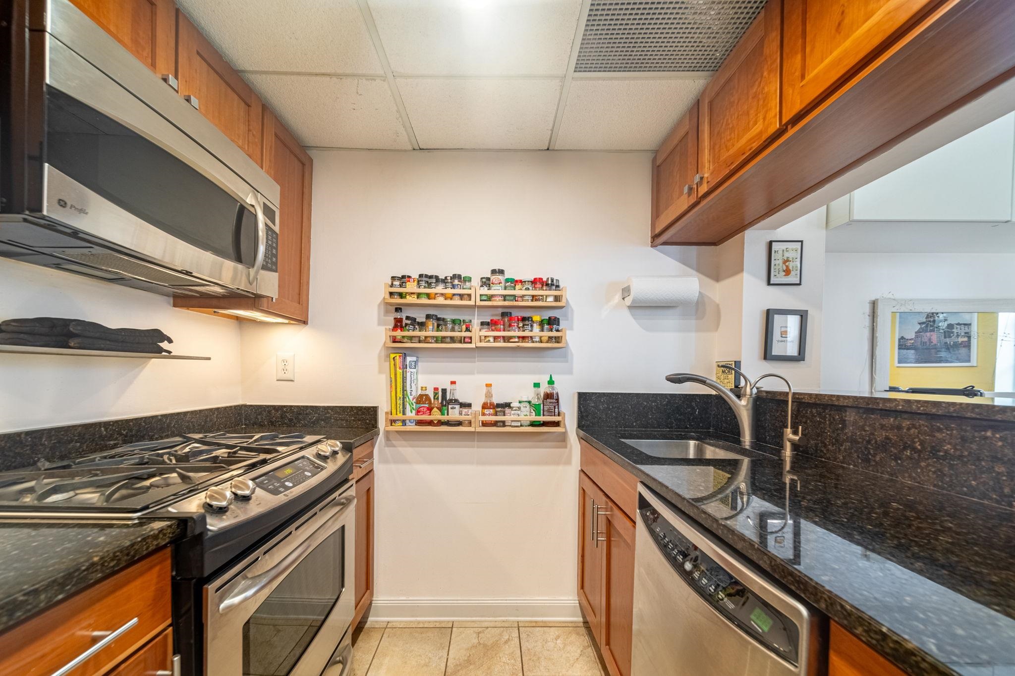 227 CHRISTOPHER COLUMBUS DR Unit: 205B