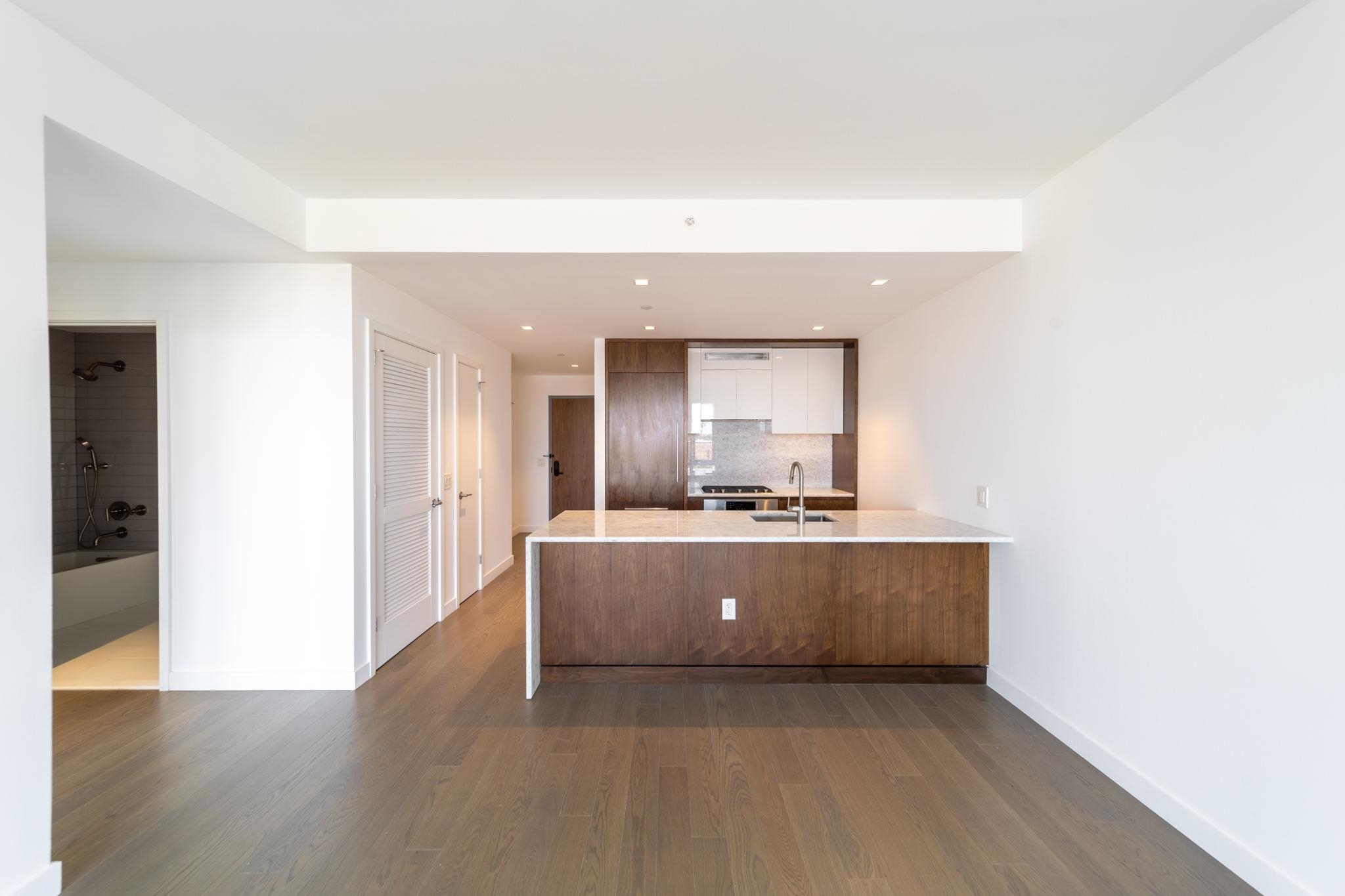 75 PARK LANE SOUTH Unit: 1104