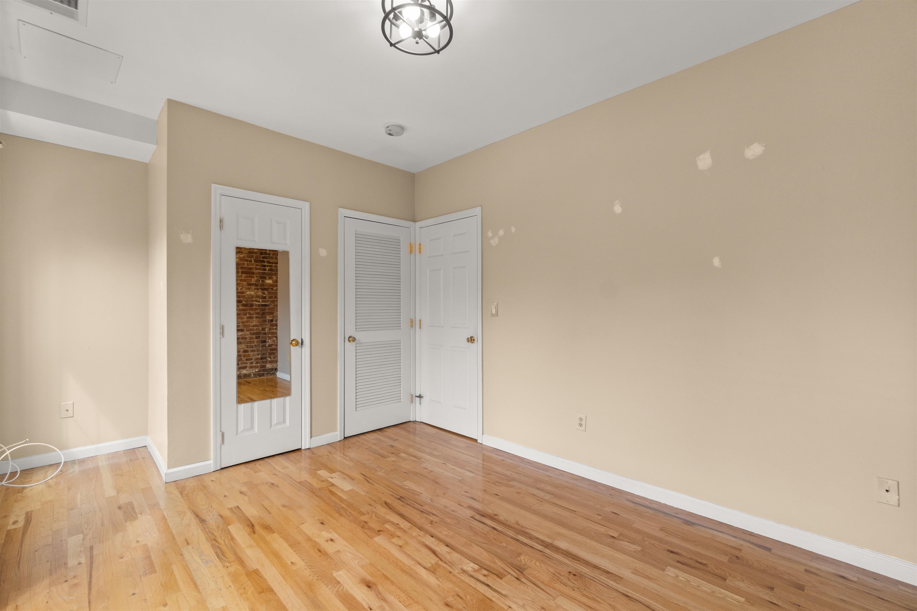 316.5 6TH ST Unit: 3