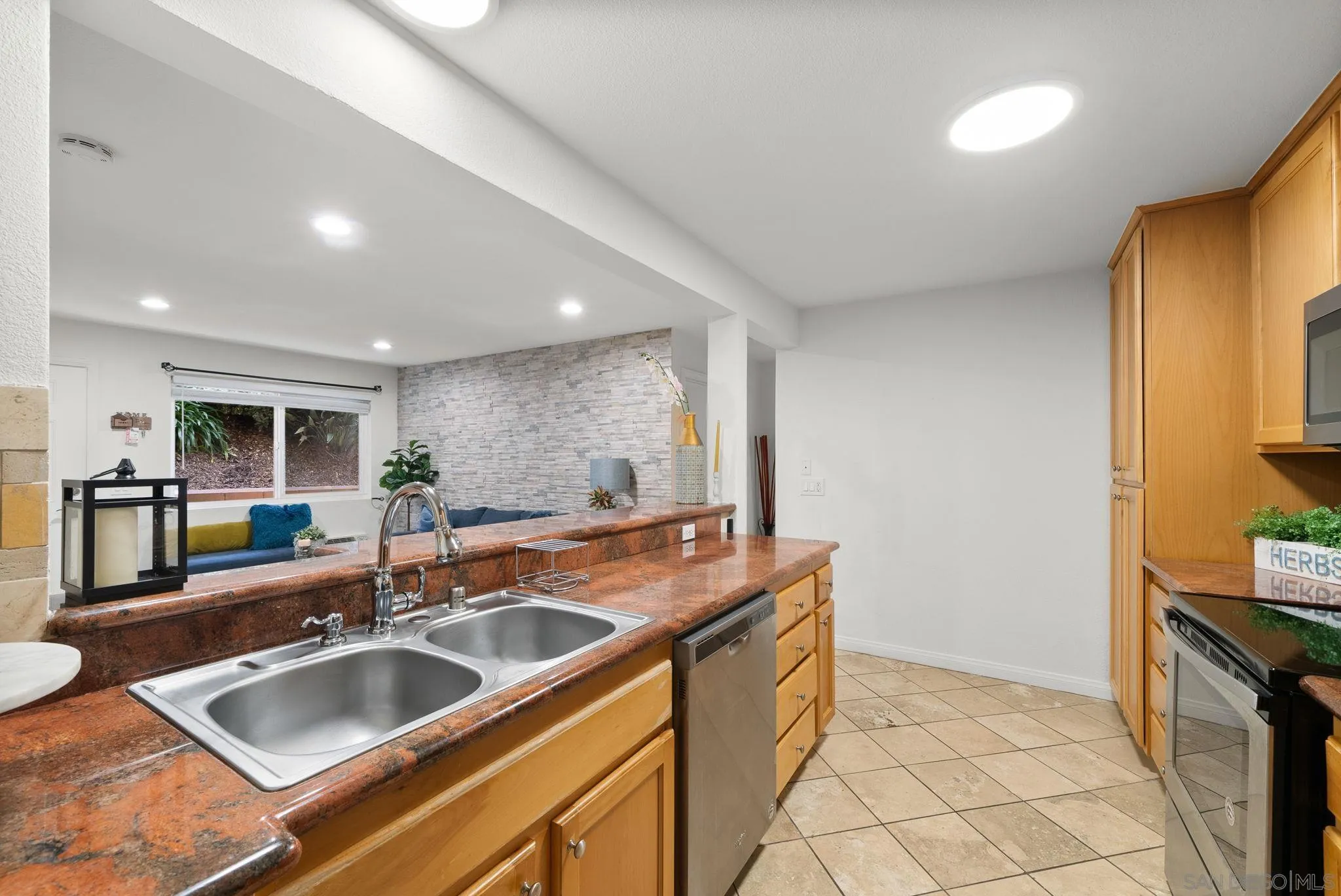 9860 Dale Ave Unit D4