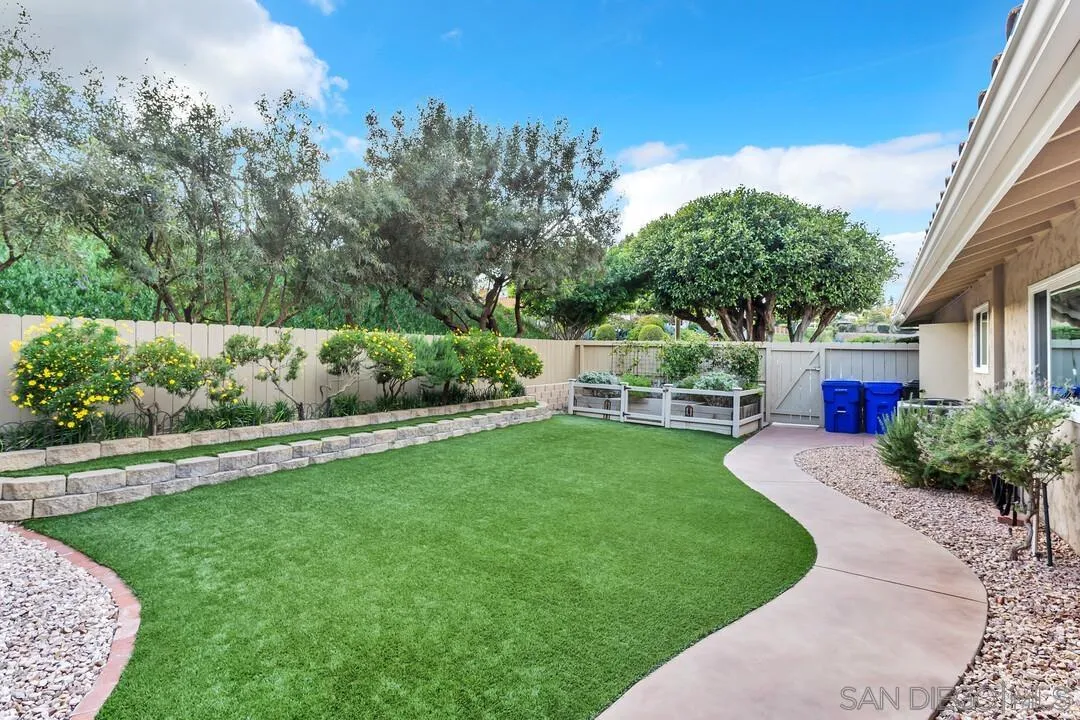 17215 Regalo Ln