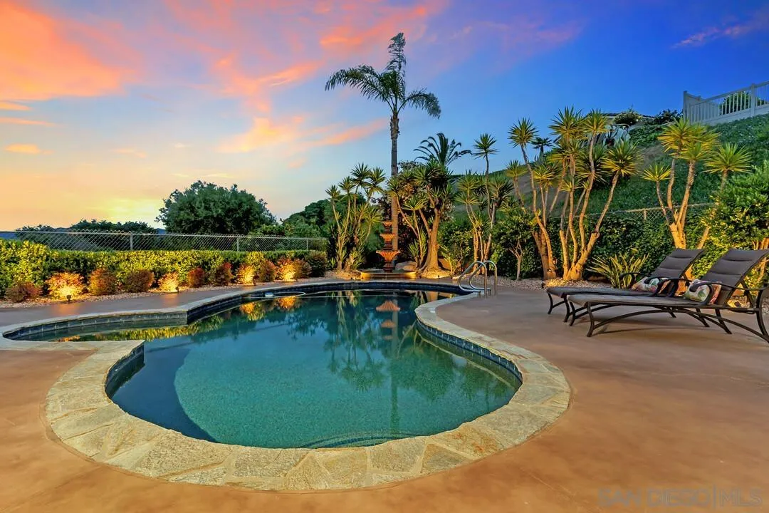 17215 Regalo Ln