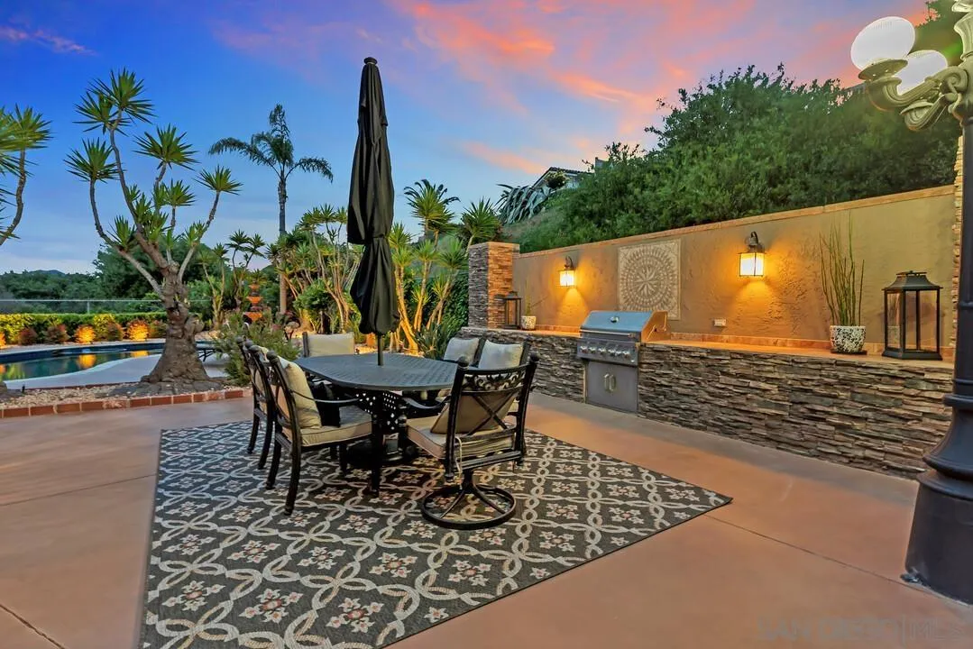 17215 Regalo Ln