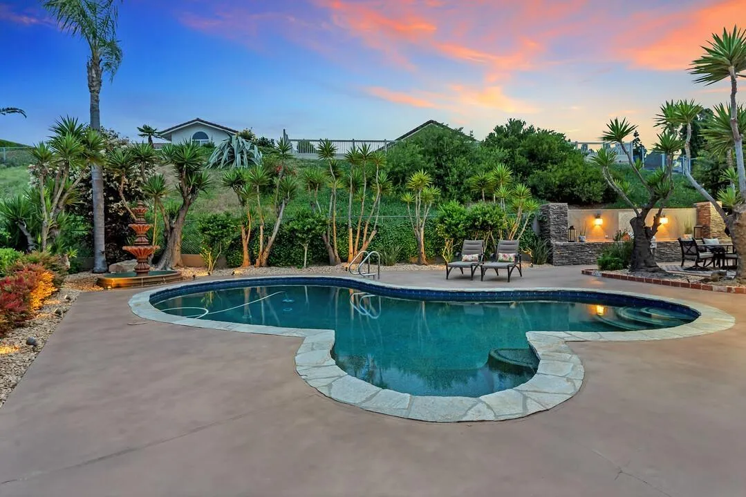 17215 Regalo Ln