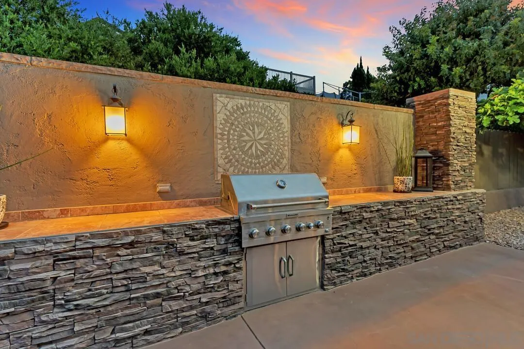 17215 Regalo Ln