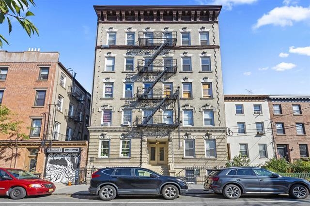 284 3RD ST Unit: 5A