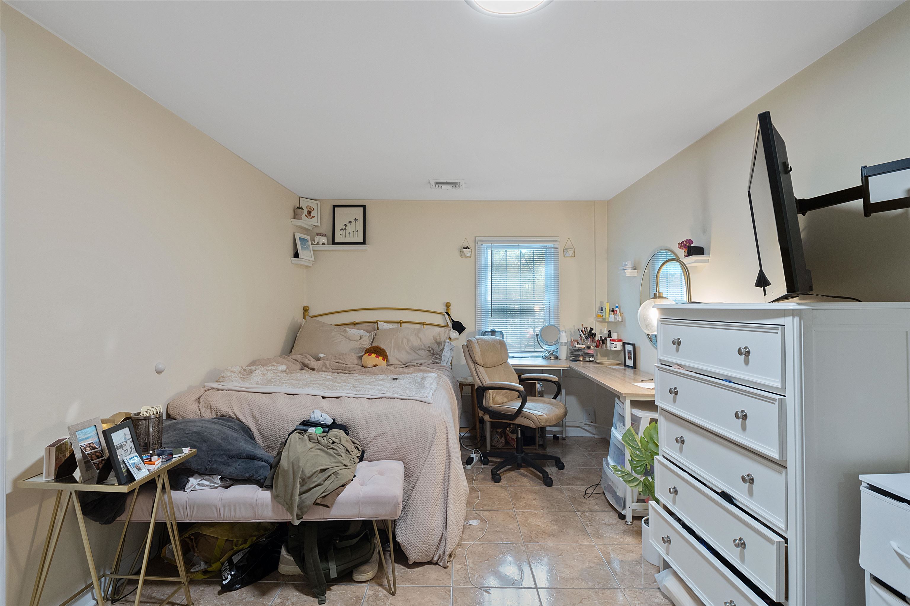 461 1ST ST Unit: 1R