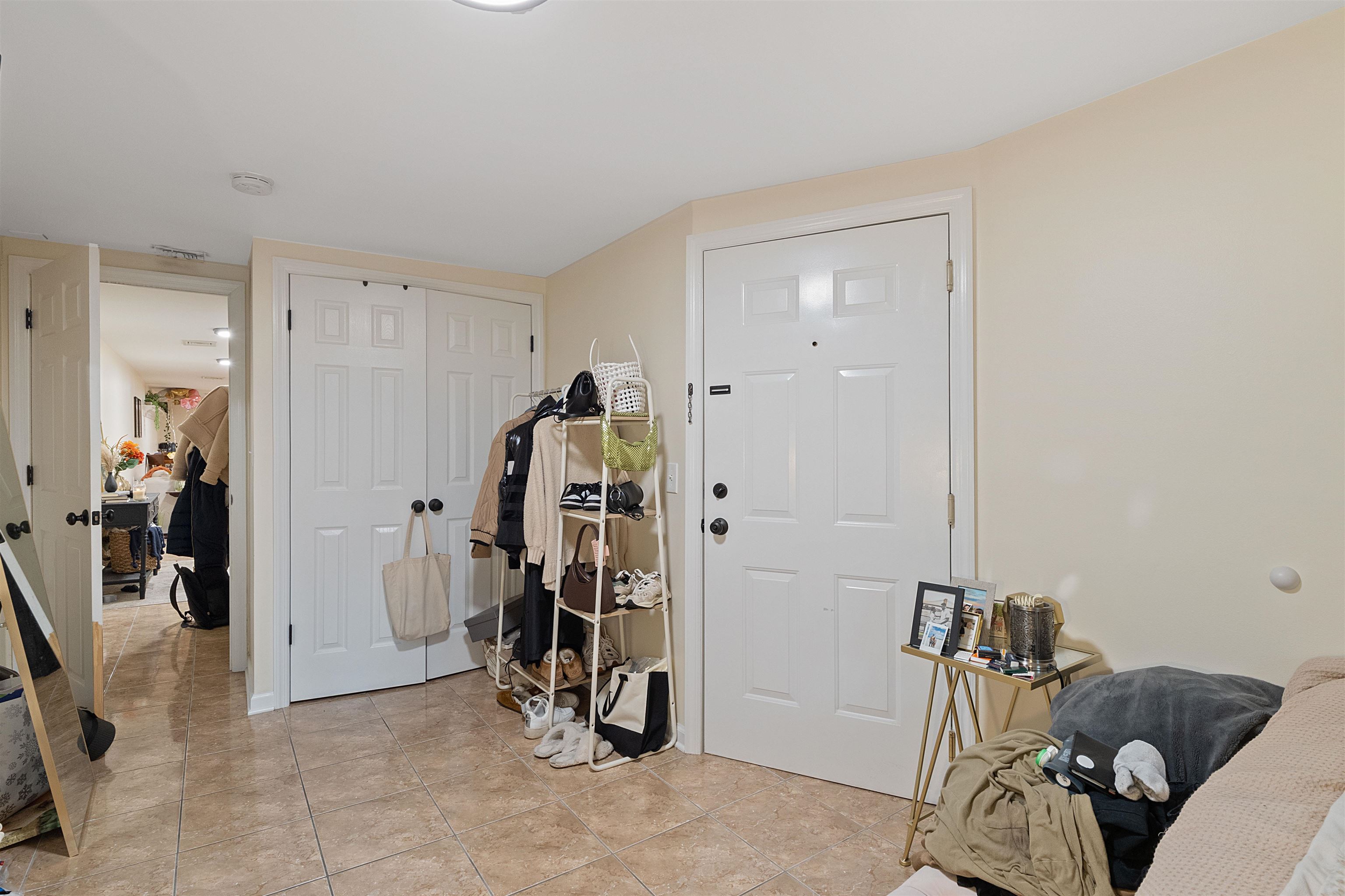 461 1ST ST Unit: 1R
