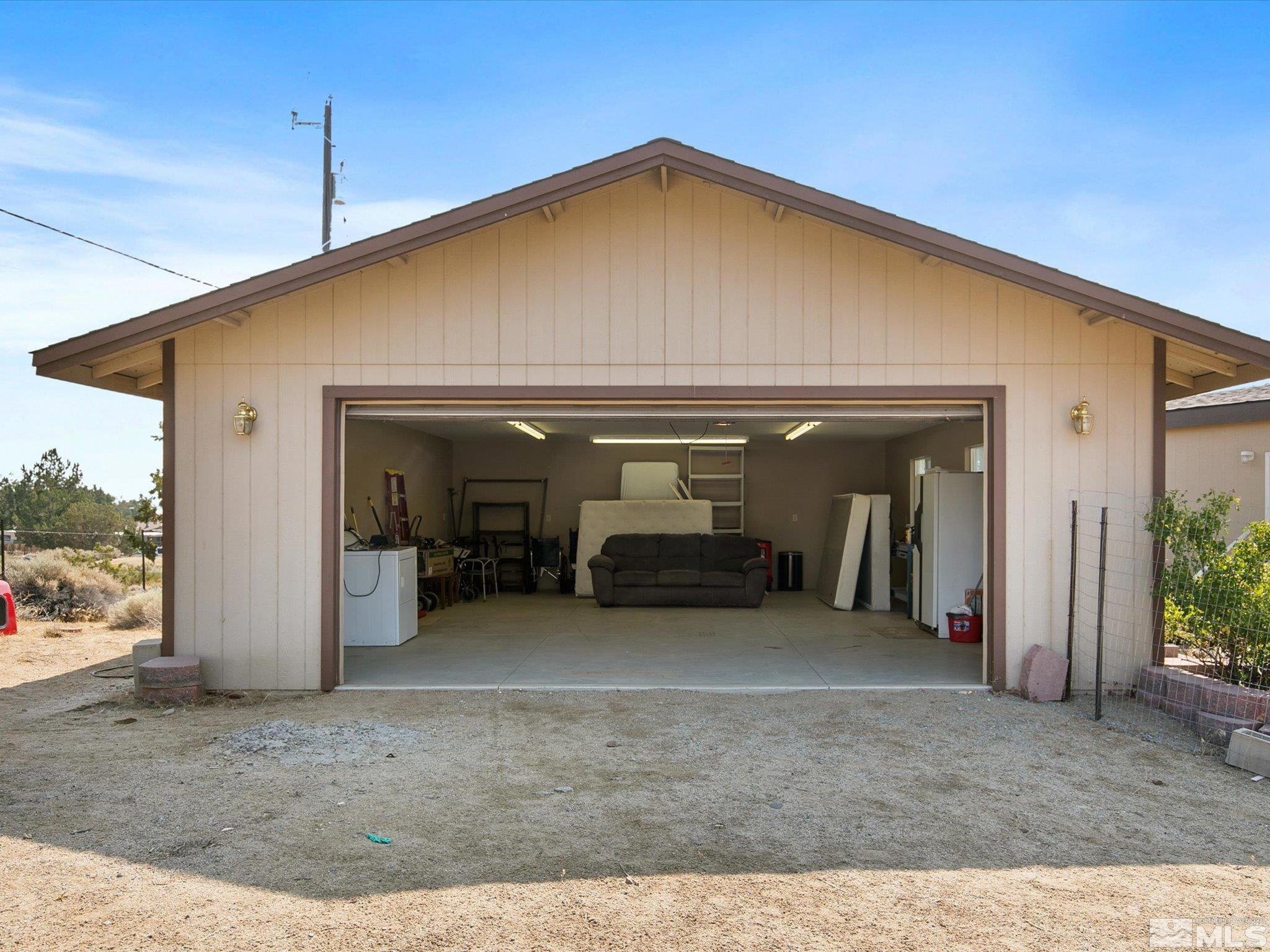 6067 Middle Fork Drive