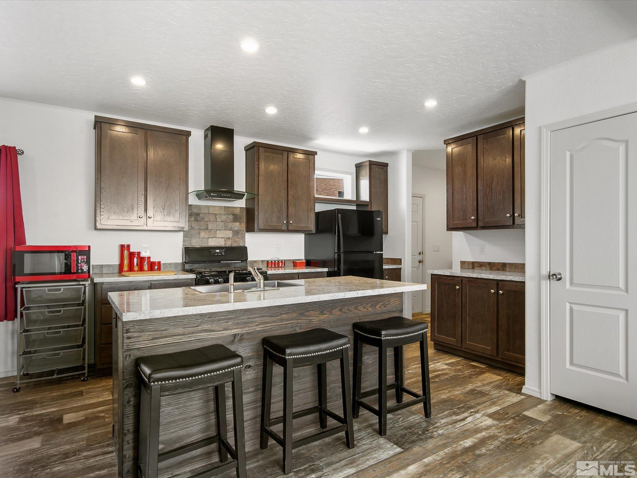 6067 Middle Fork Drive