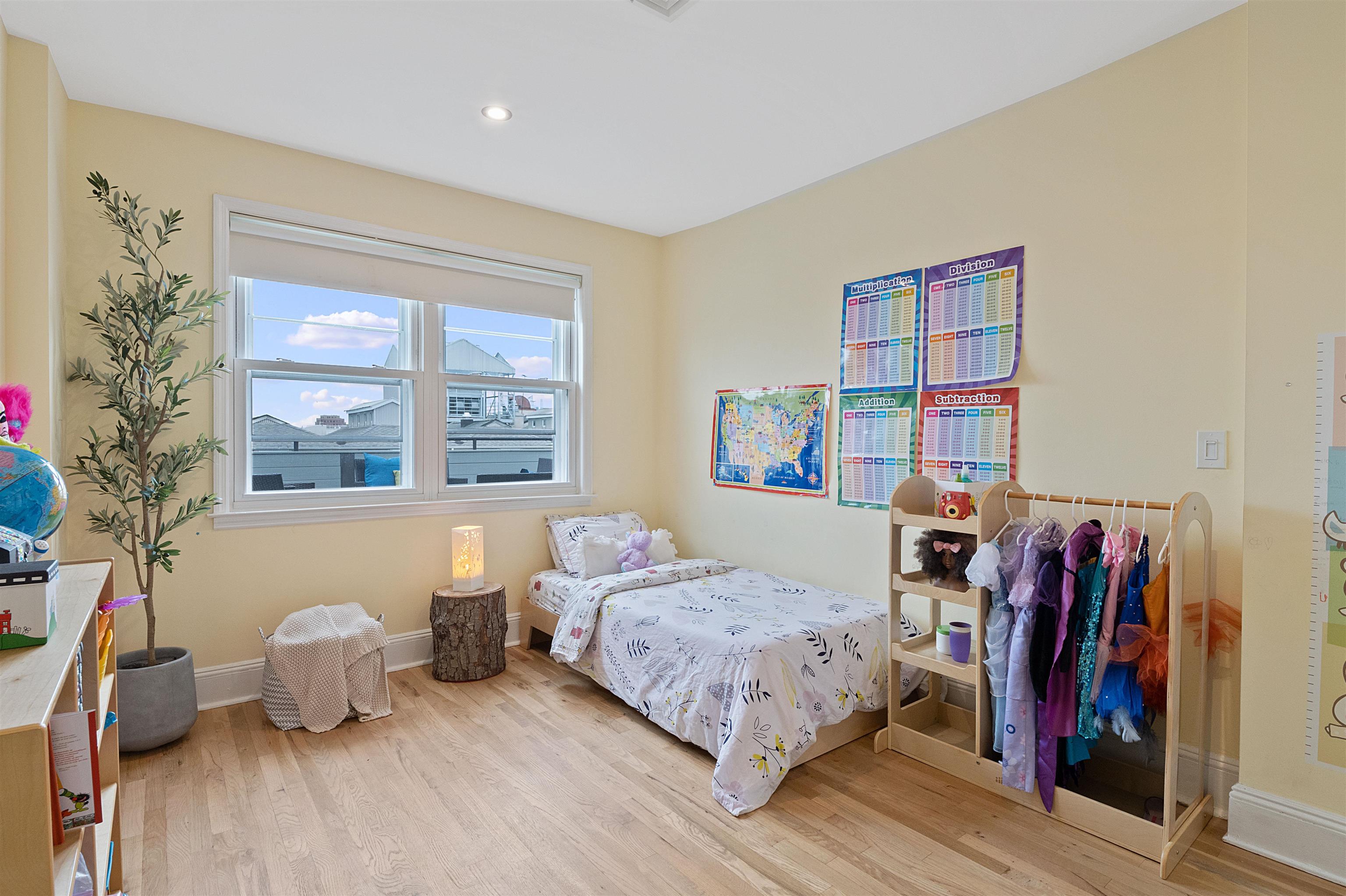 167 WAYNE ST Unit: 409T