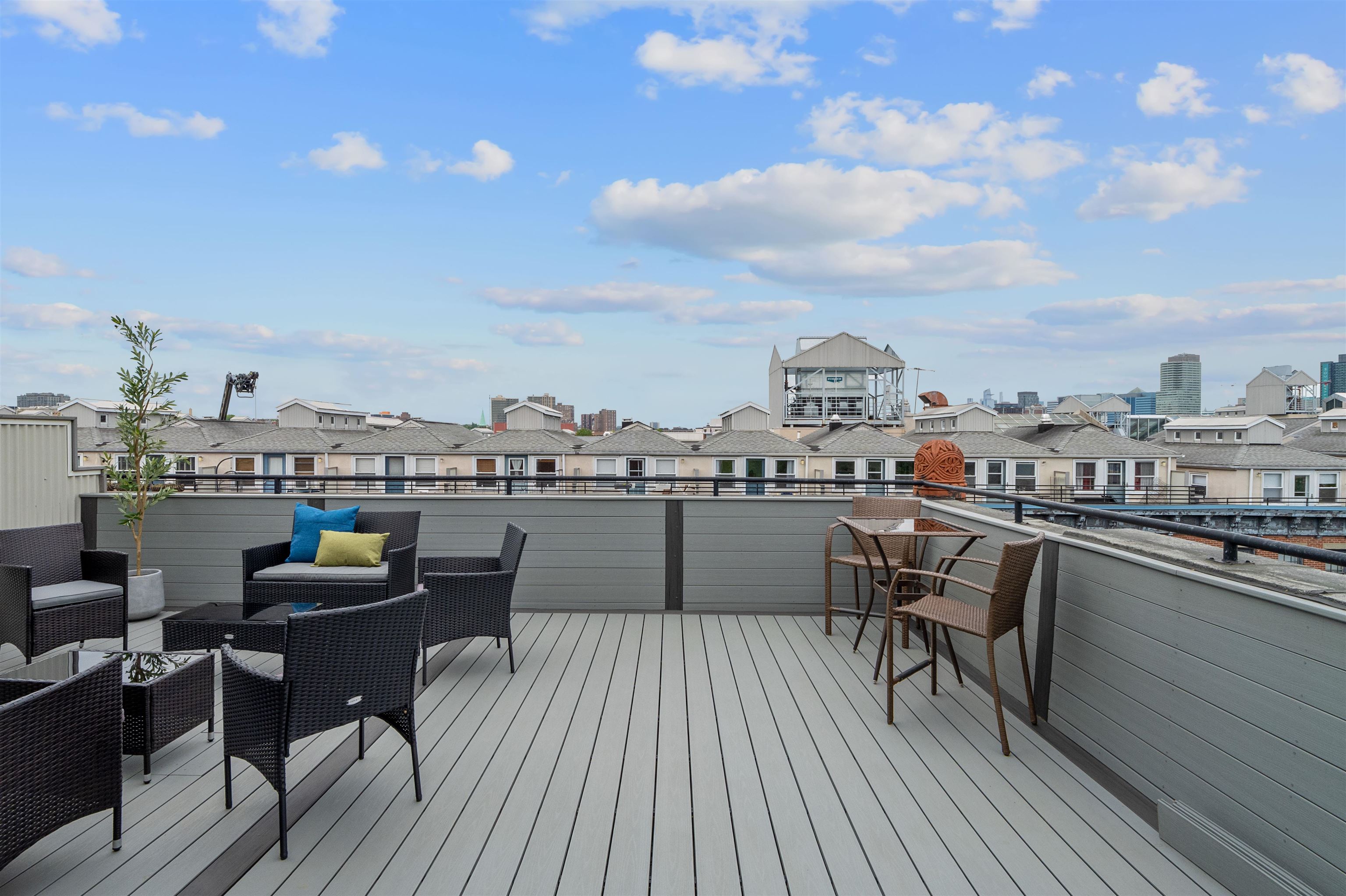 167 WAYNE ST Unit: 409T