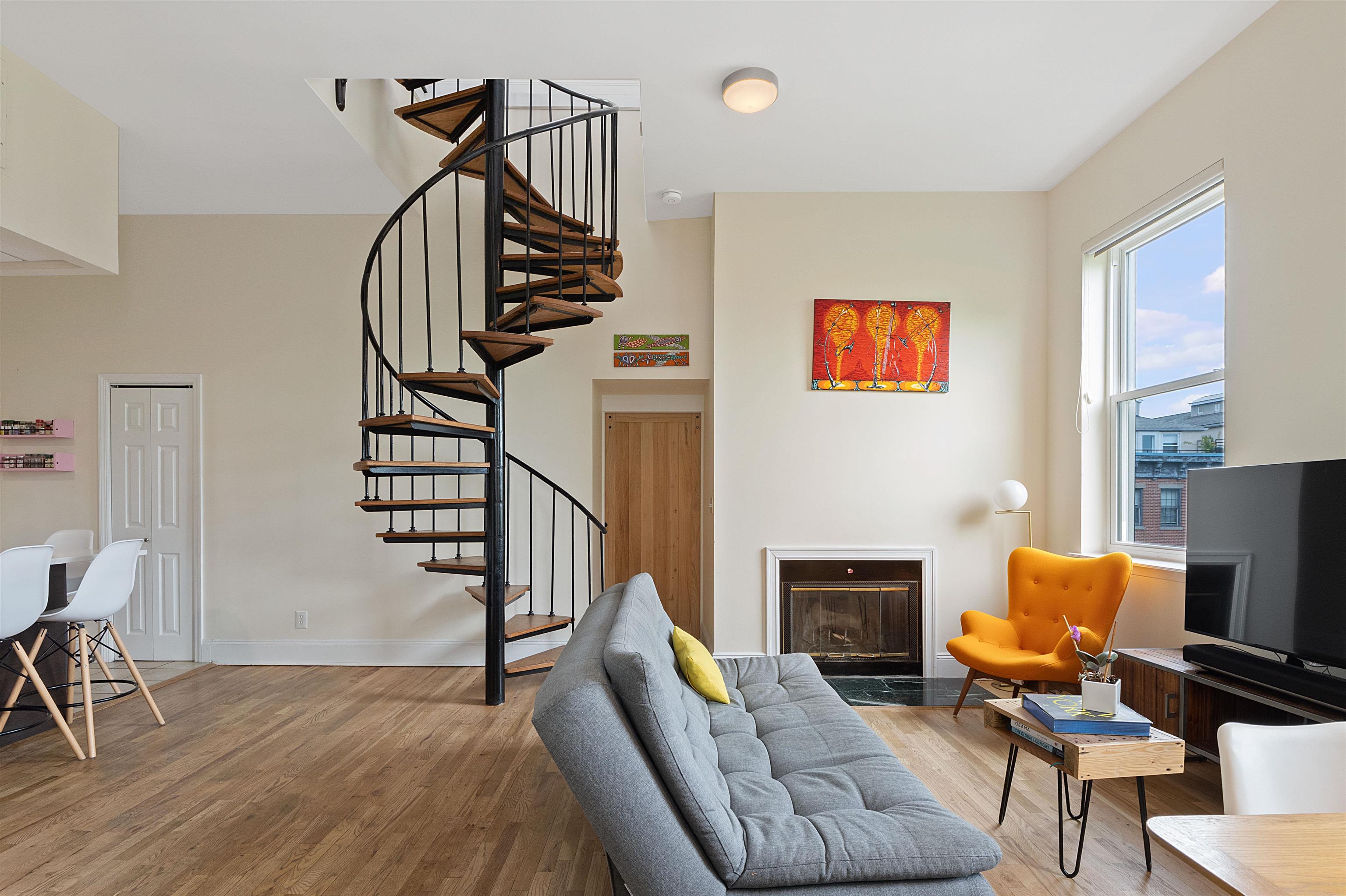 167 WAYNE ST Unit: 409T