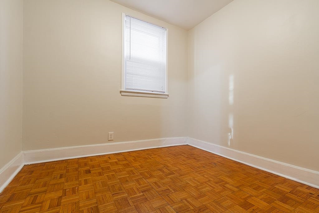 171 COLUMBIA AVE
