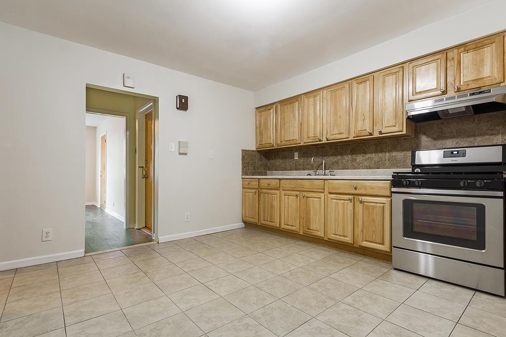 171 COLUMBIA AVE