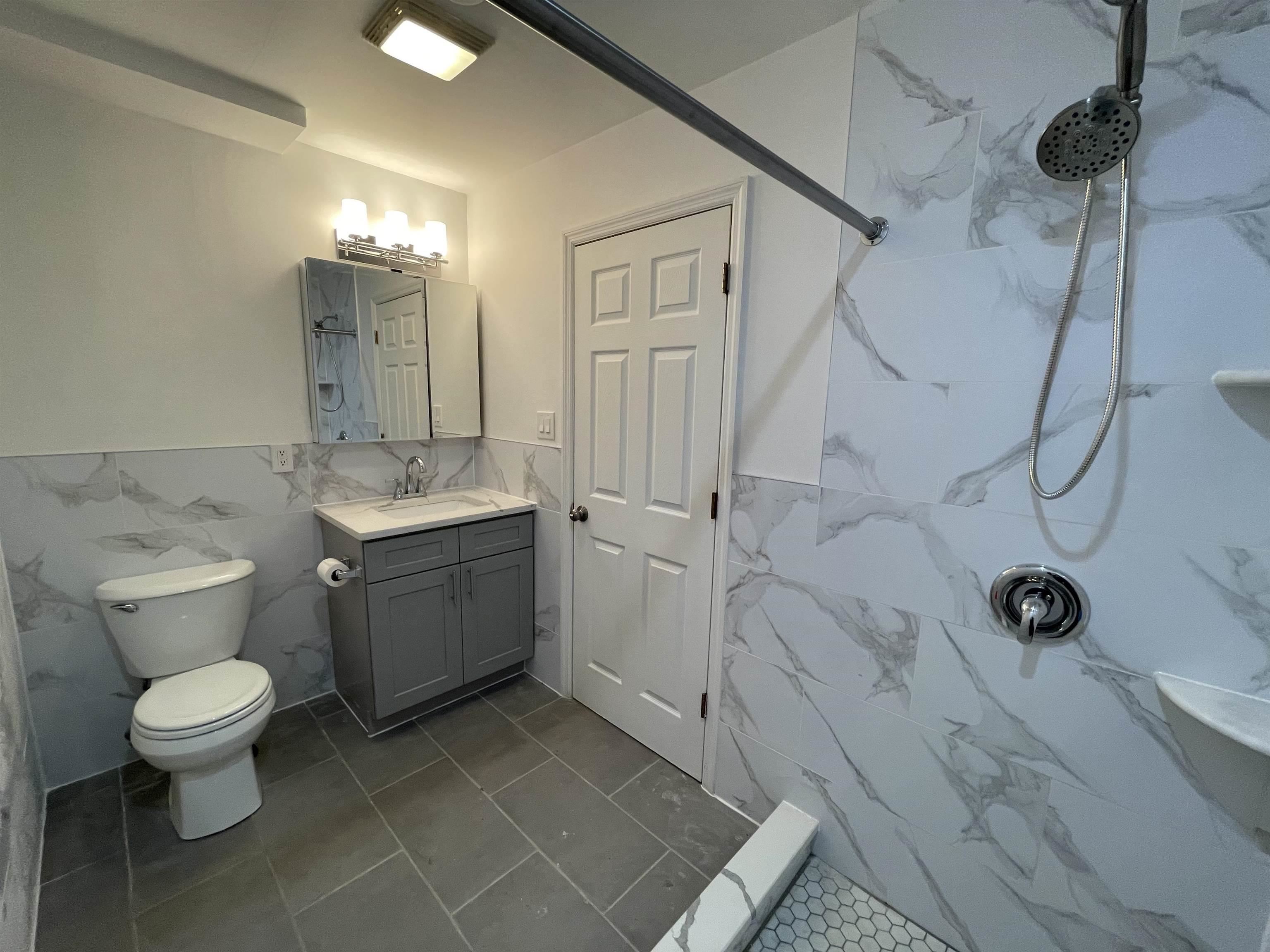 254 HALLADAY ST Unit: G