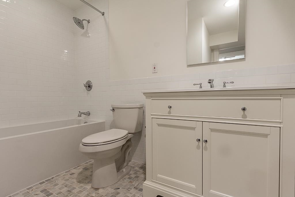 39.5 WAVERLY ST