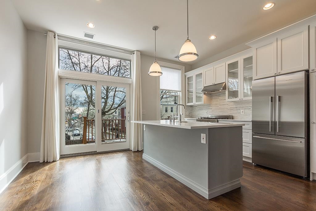 39.5 WAVERLY ST