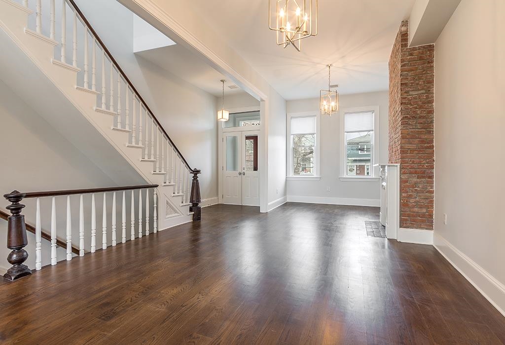 39.5 WAVERLY ST