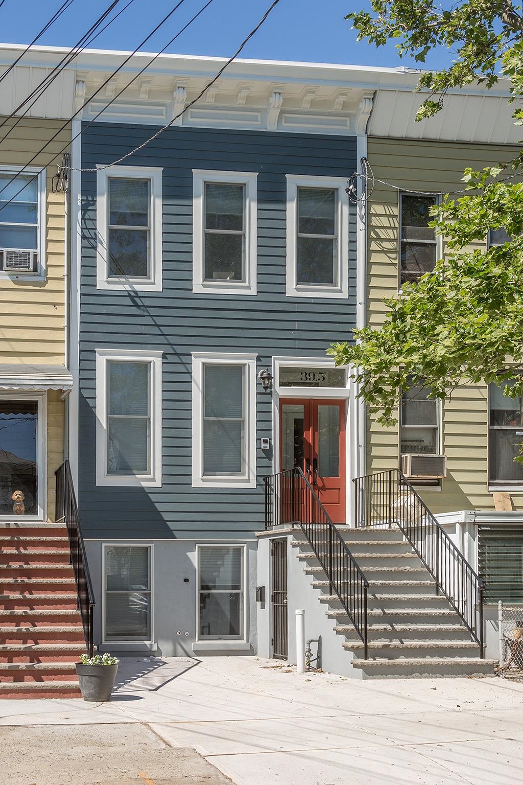 39.5 WAVERLY ST