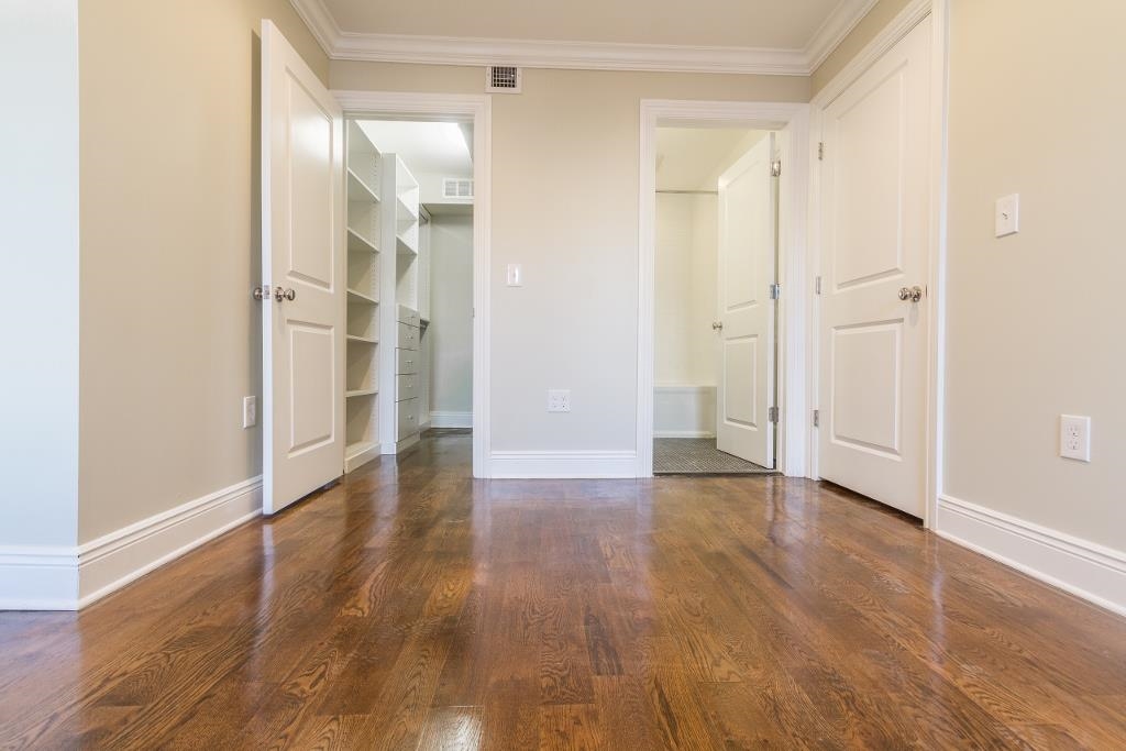 297 WEBSTER AVE