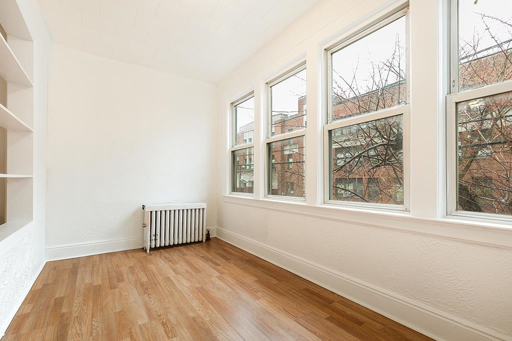 7 HANCOCK AVE