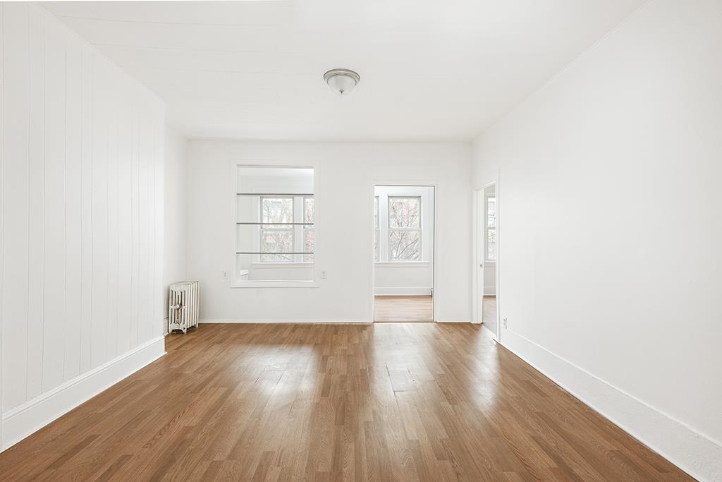 7 HANCOCK AVE