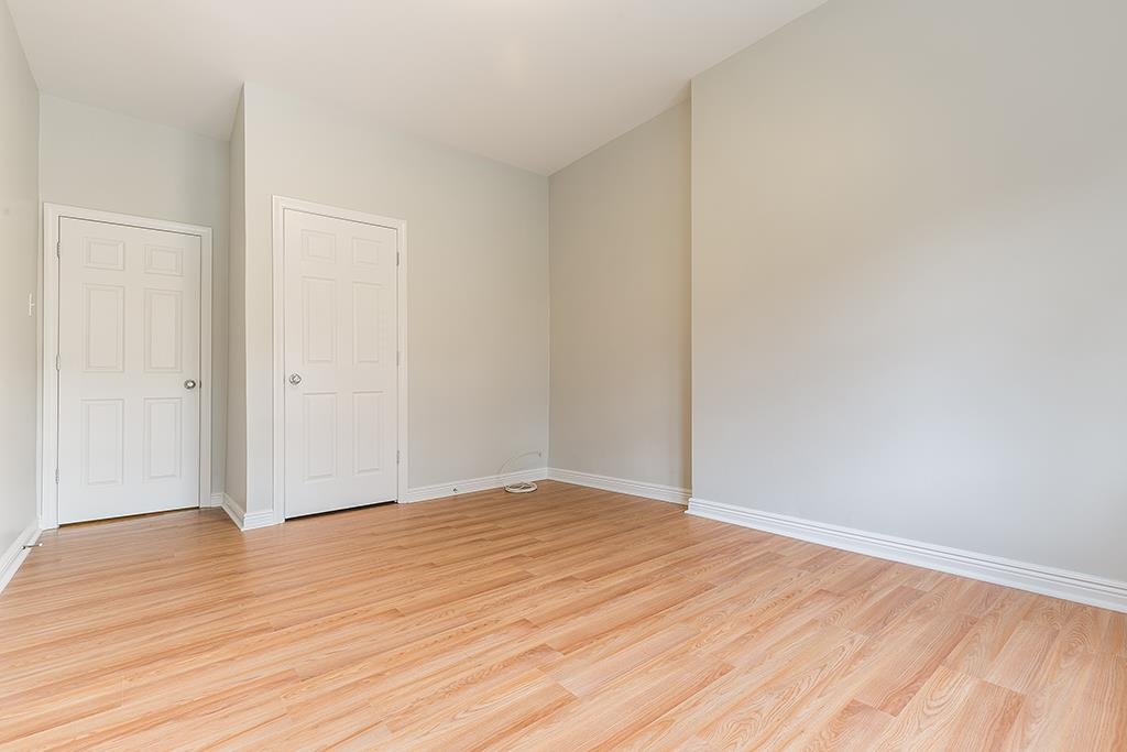 7 HANCOCK AVE