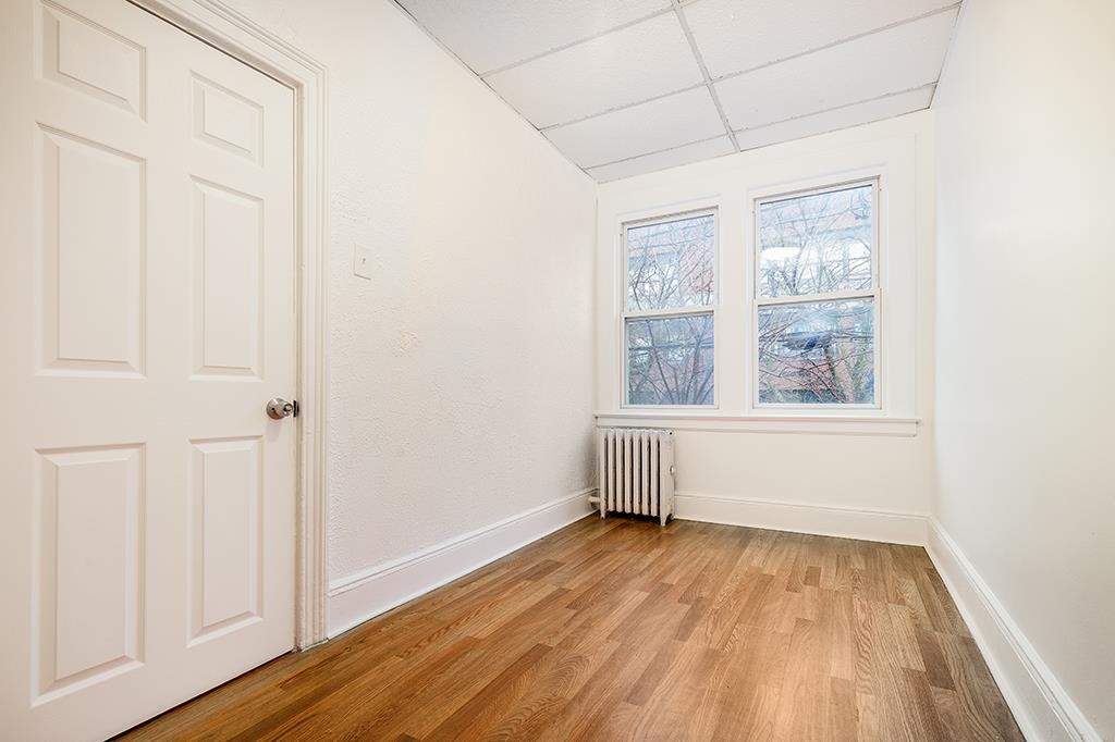 7 HANCOCK AVE