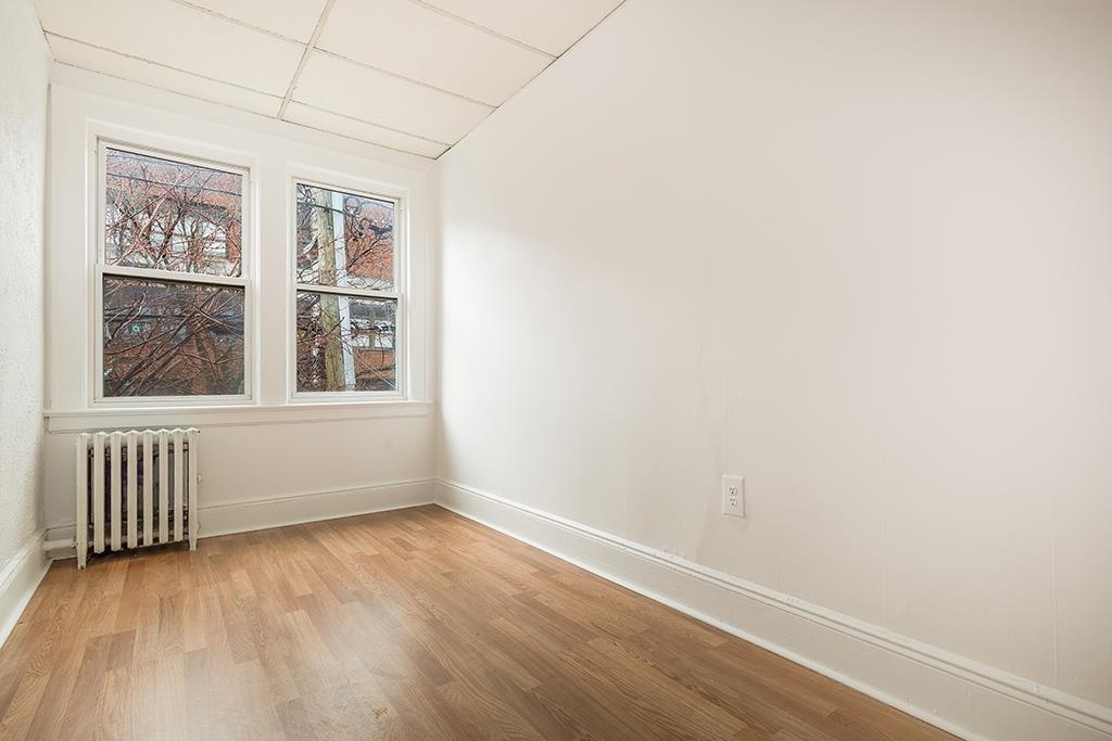 7 HANCOCK AVE