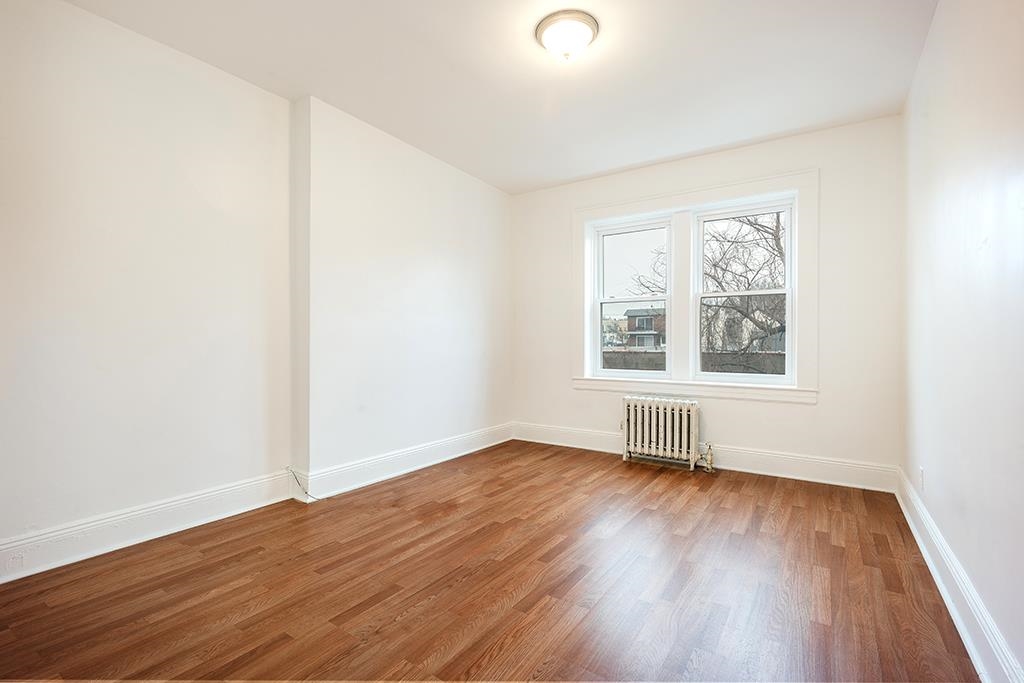 7 HANCOCK AVE