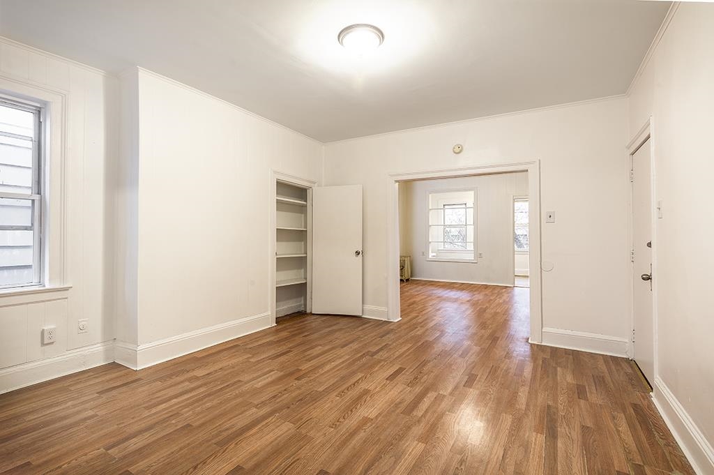 7 HANCOCK AVE