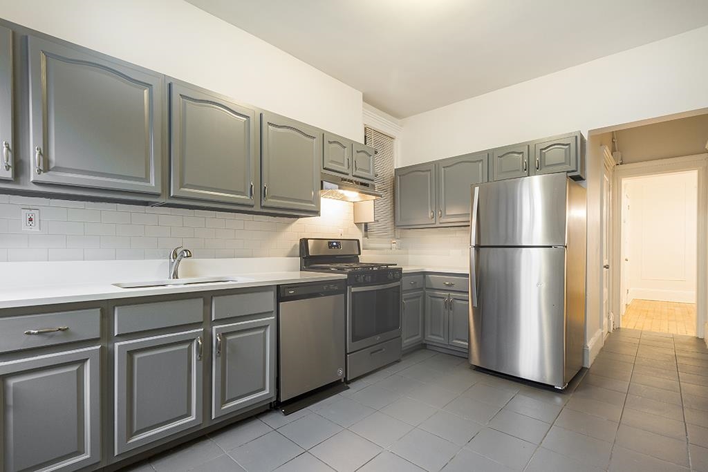 1211 CENTRAL AVE
