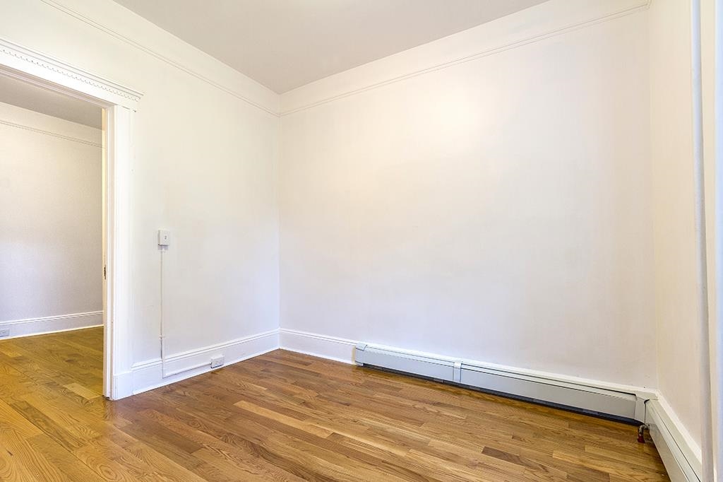 1211 CENTRAL AVE