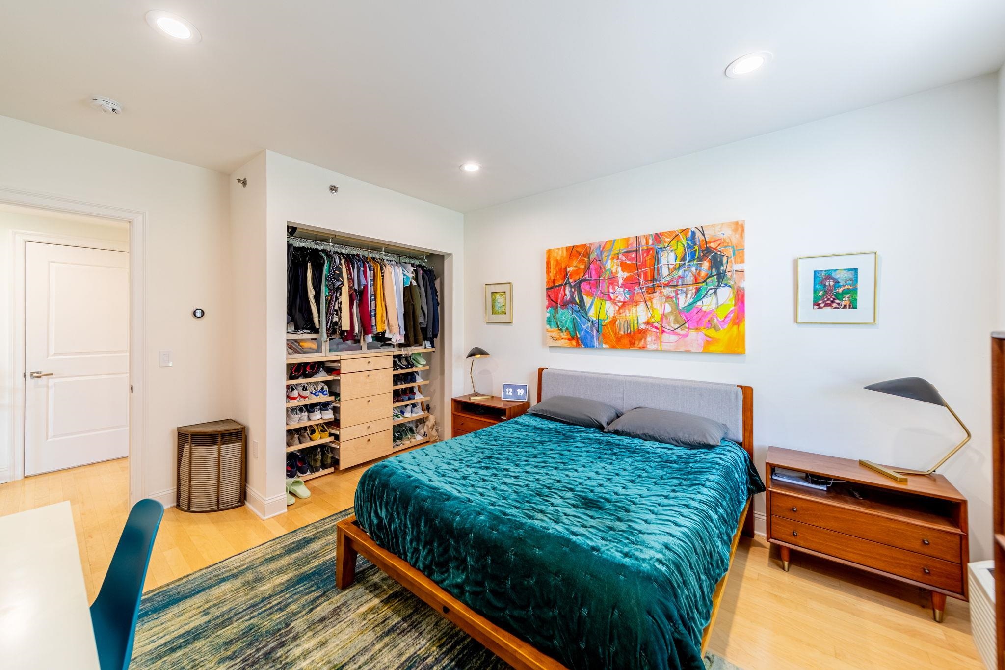 10 REGENT ST Unit: 306