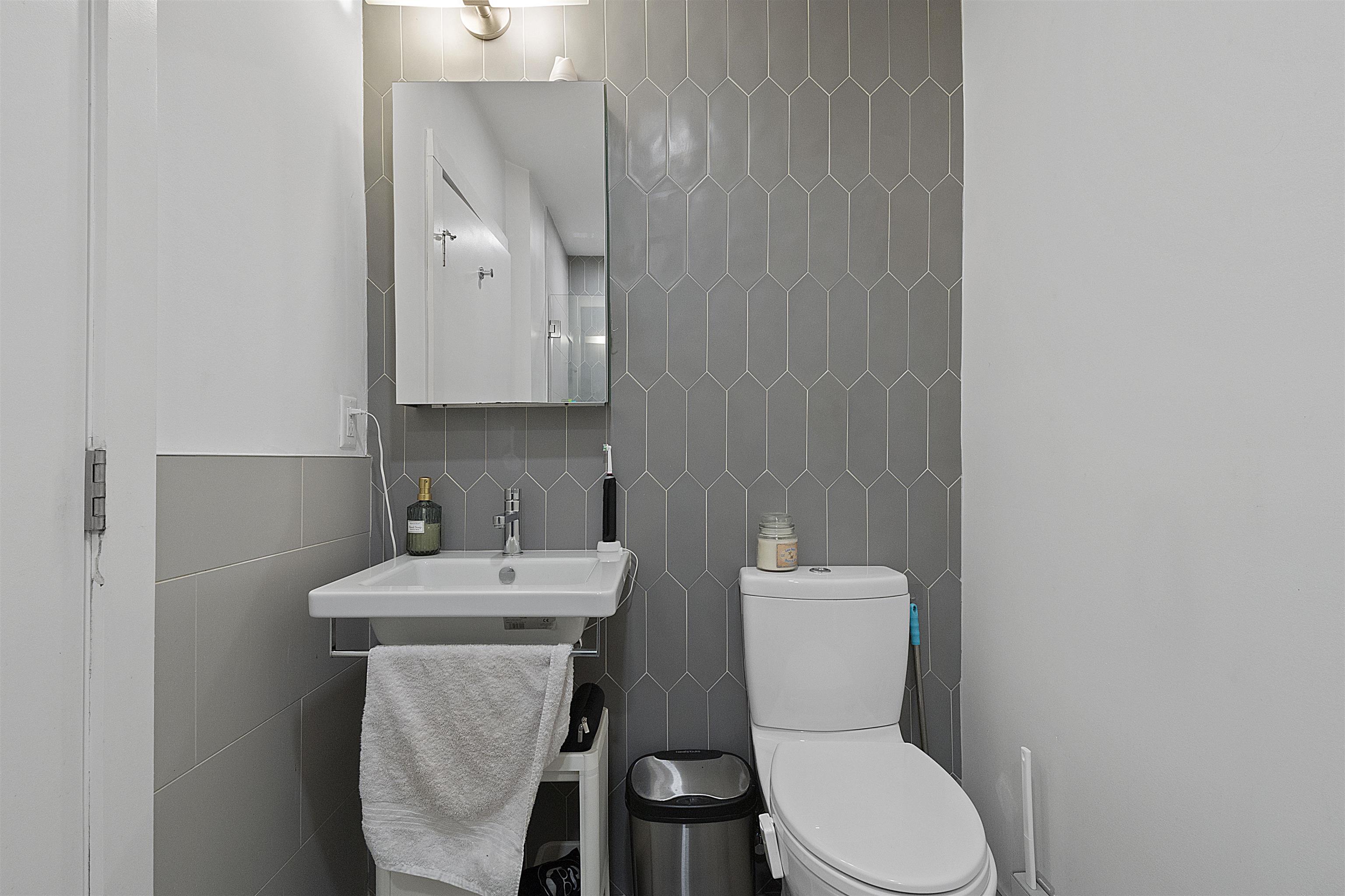 367 2ND ST Unit: 102