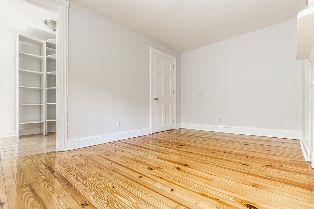 232.5 3RD ST