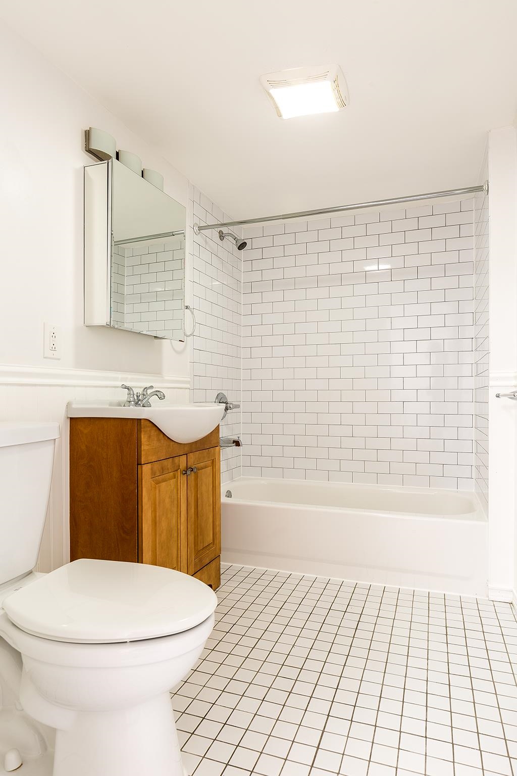 232.5 3RD ST