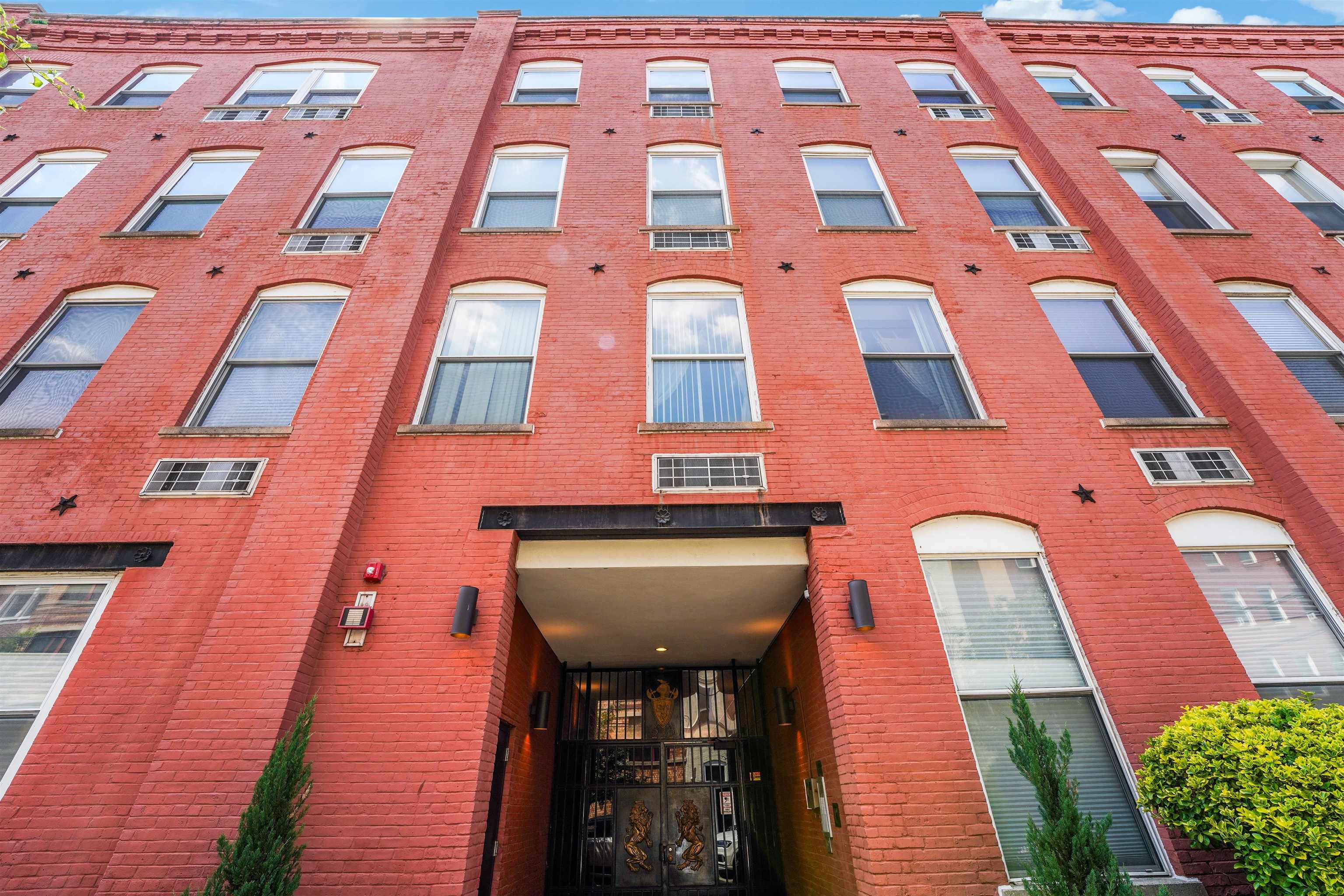 222 GRAND ST Unit: 4B-4C