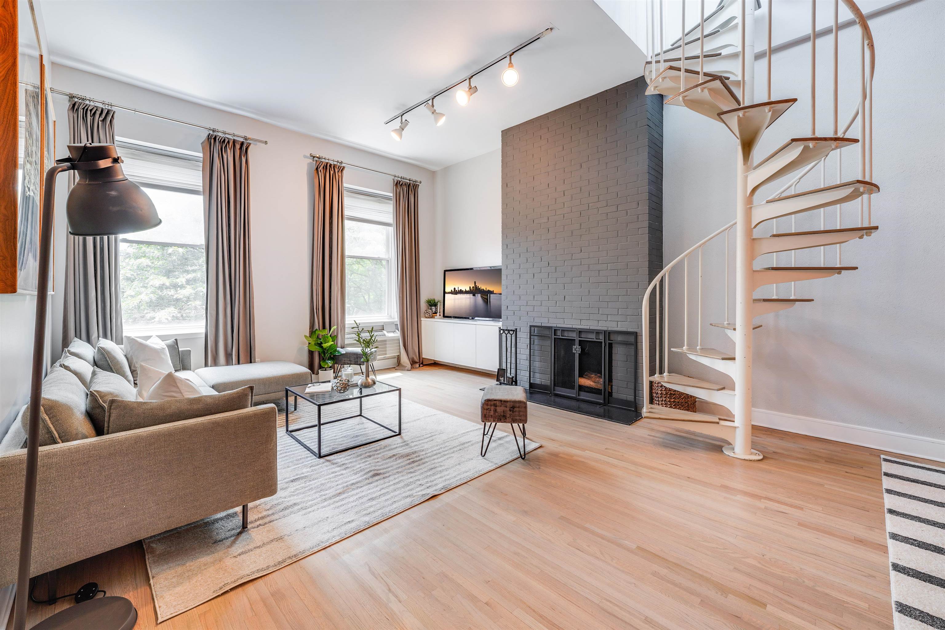 222 GRAND ST Unit: 4B-4C