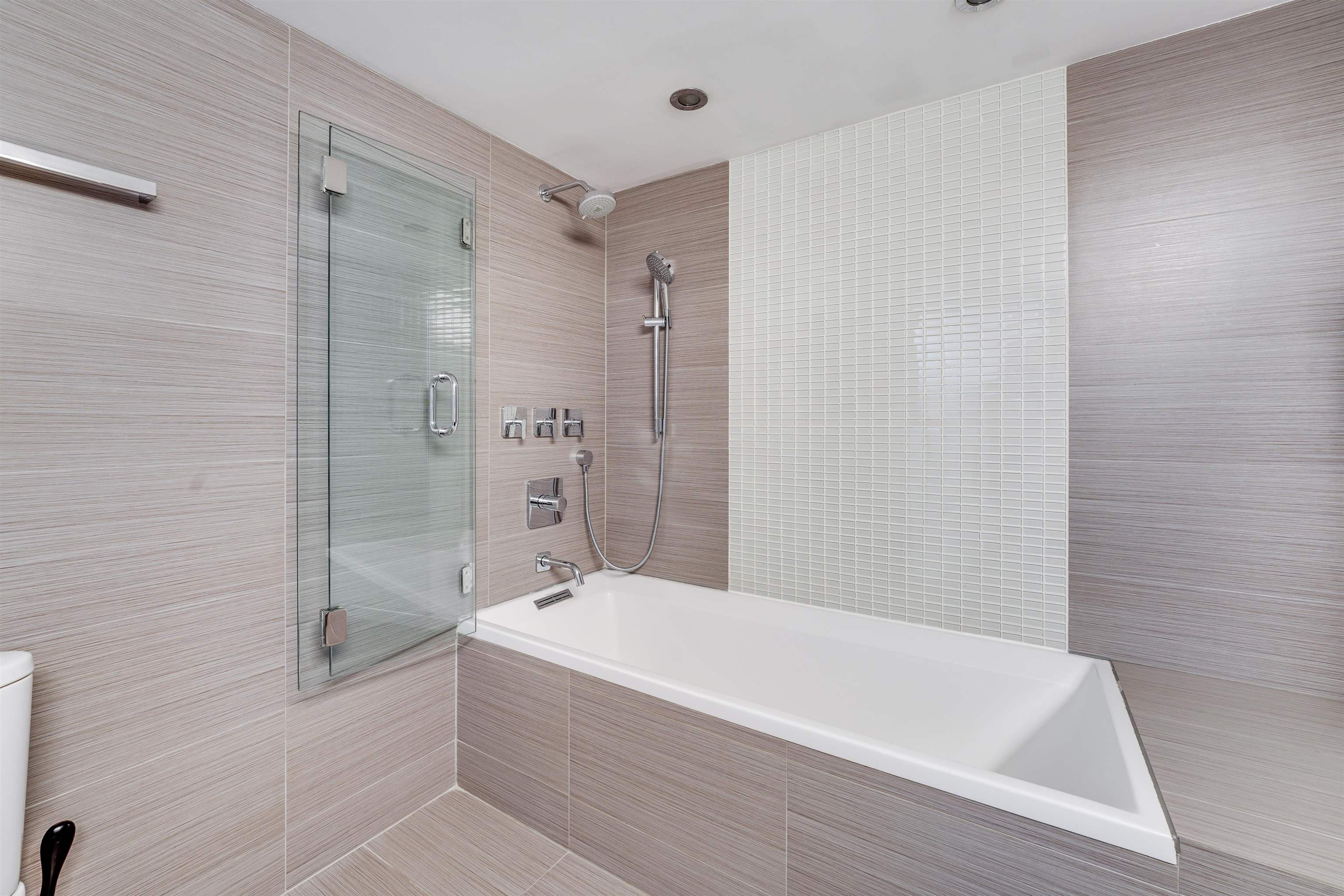 222 GRAND ST Unit: 4B-4C