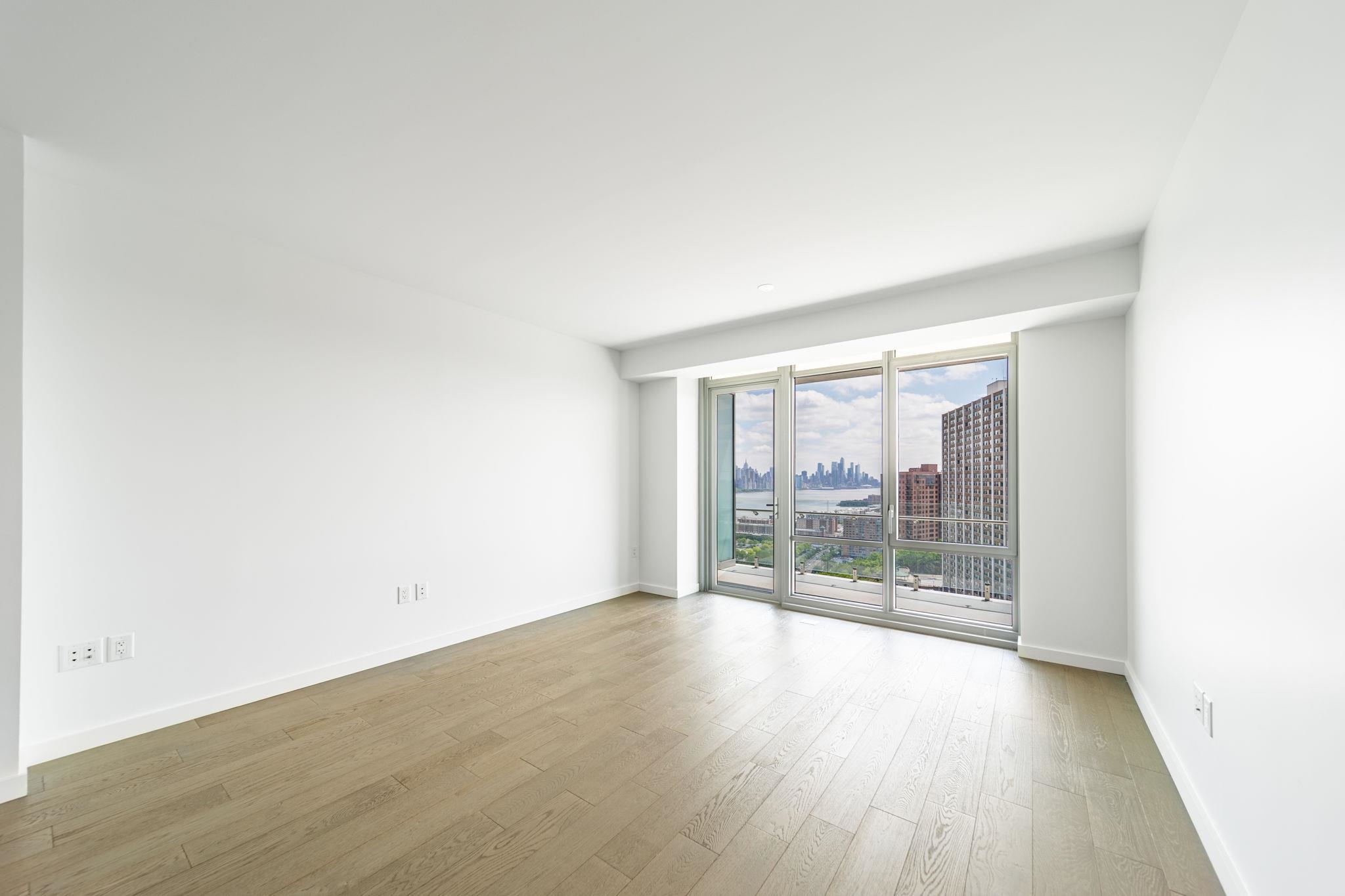 320 ADOLPHUS AVE Unit: 1211