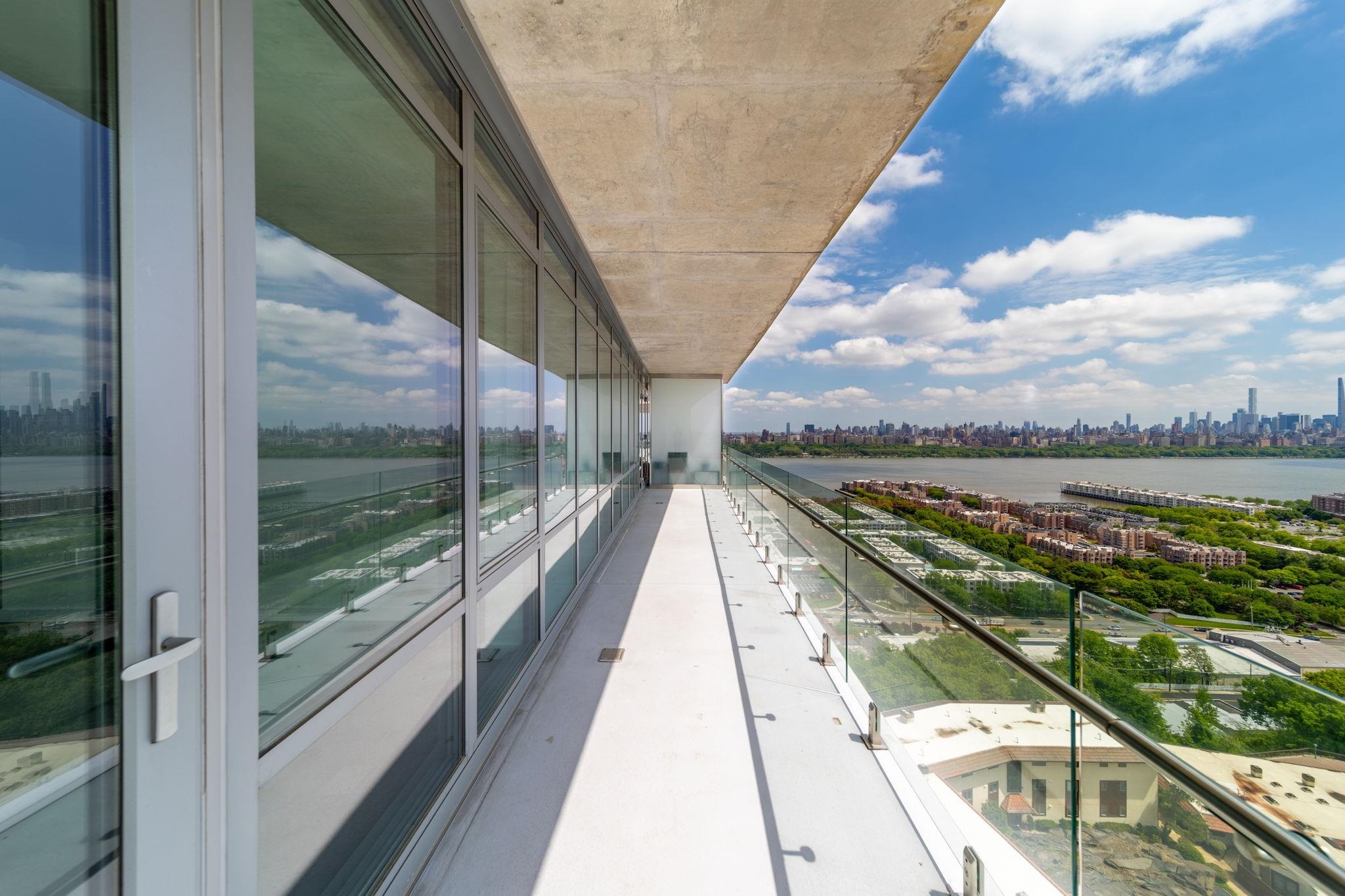 320 ADOLPHUS AVE Unit: 1211